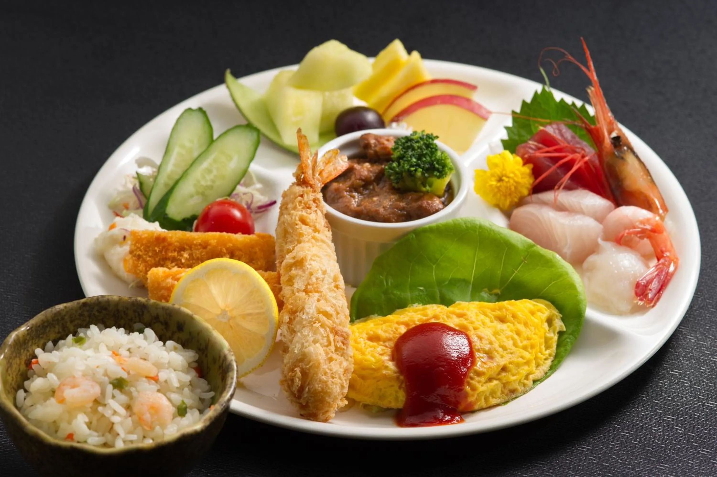 Food and drinks in Inatori Tokai Hotel Yuen