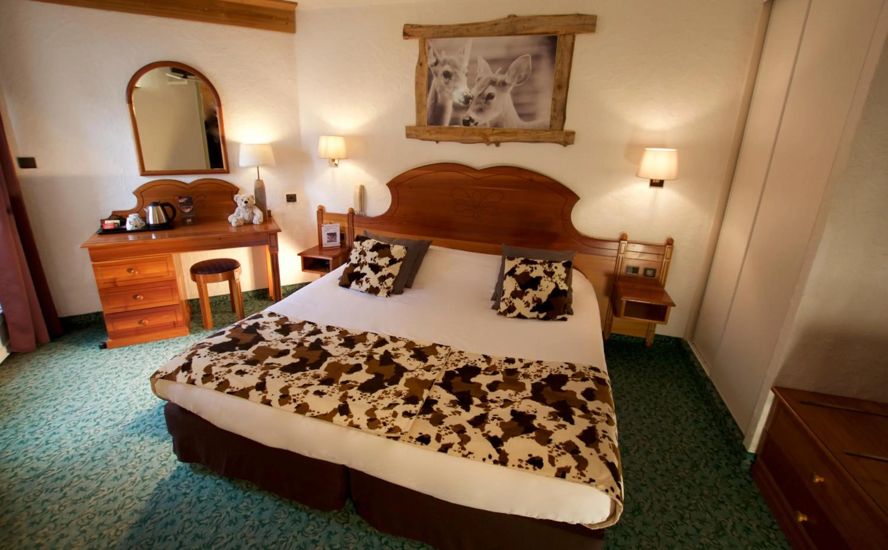 Bed in Hôtel Serre Palas