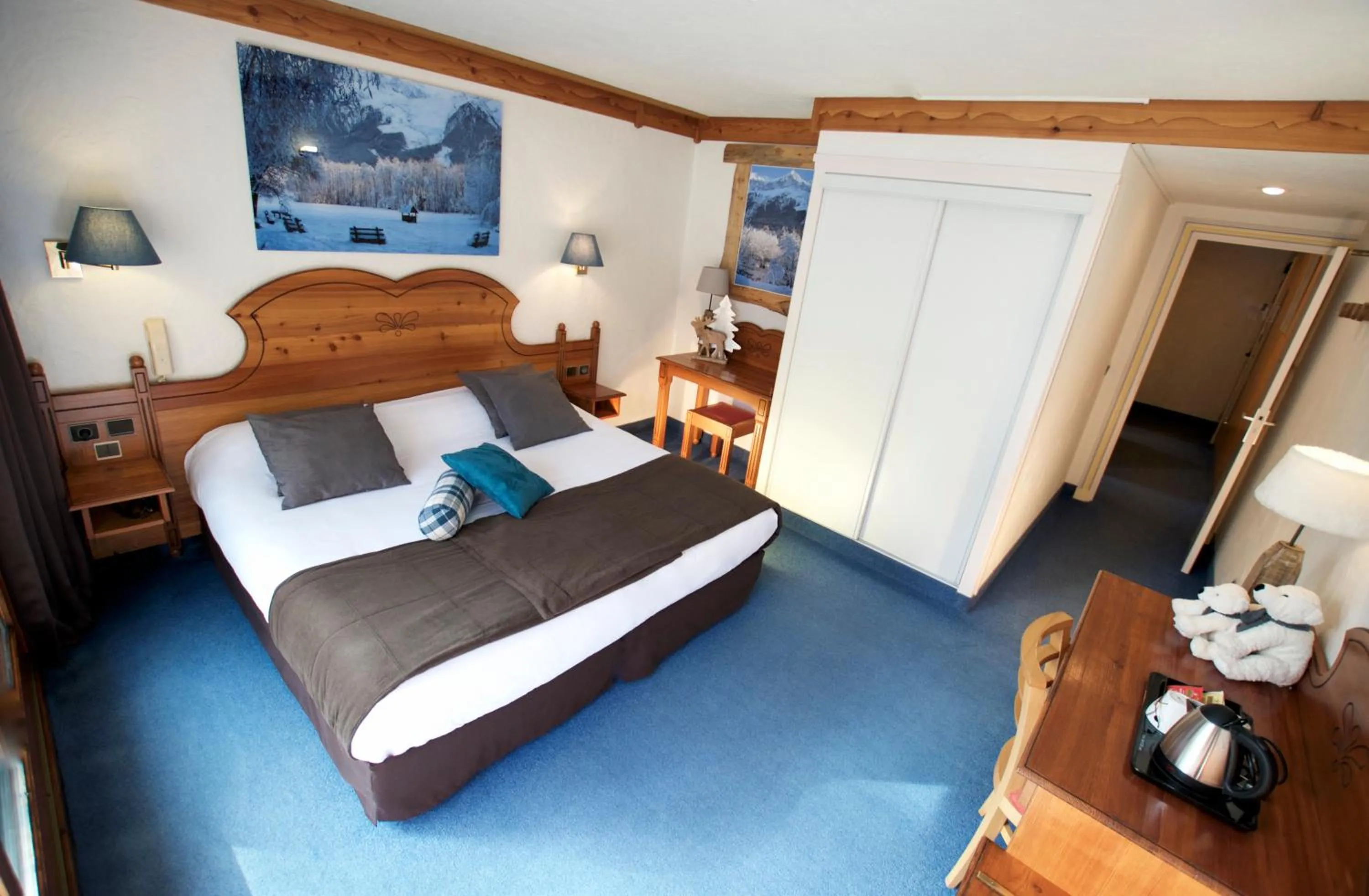 Photo of the whole room in Hôtel Serre Palas