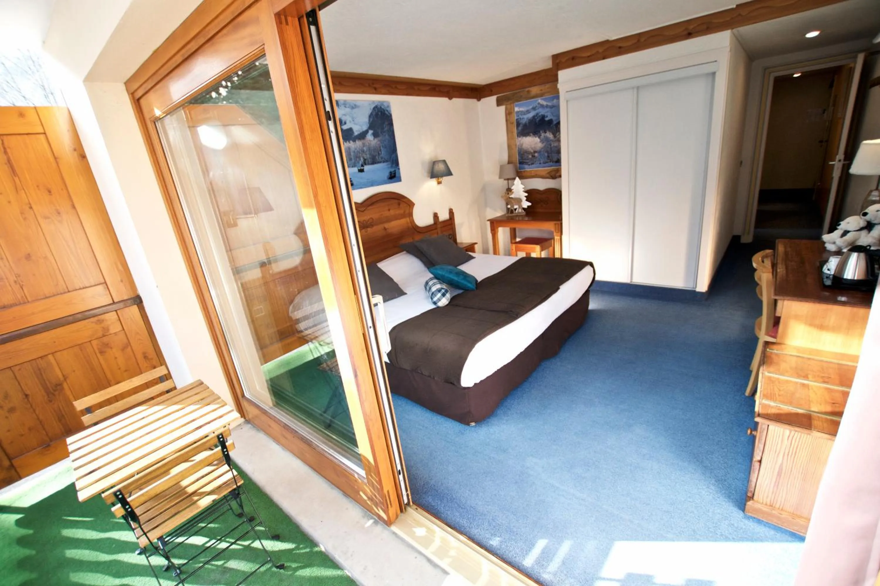 Photo of the whole room in Hôtel Serre Palas