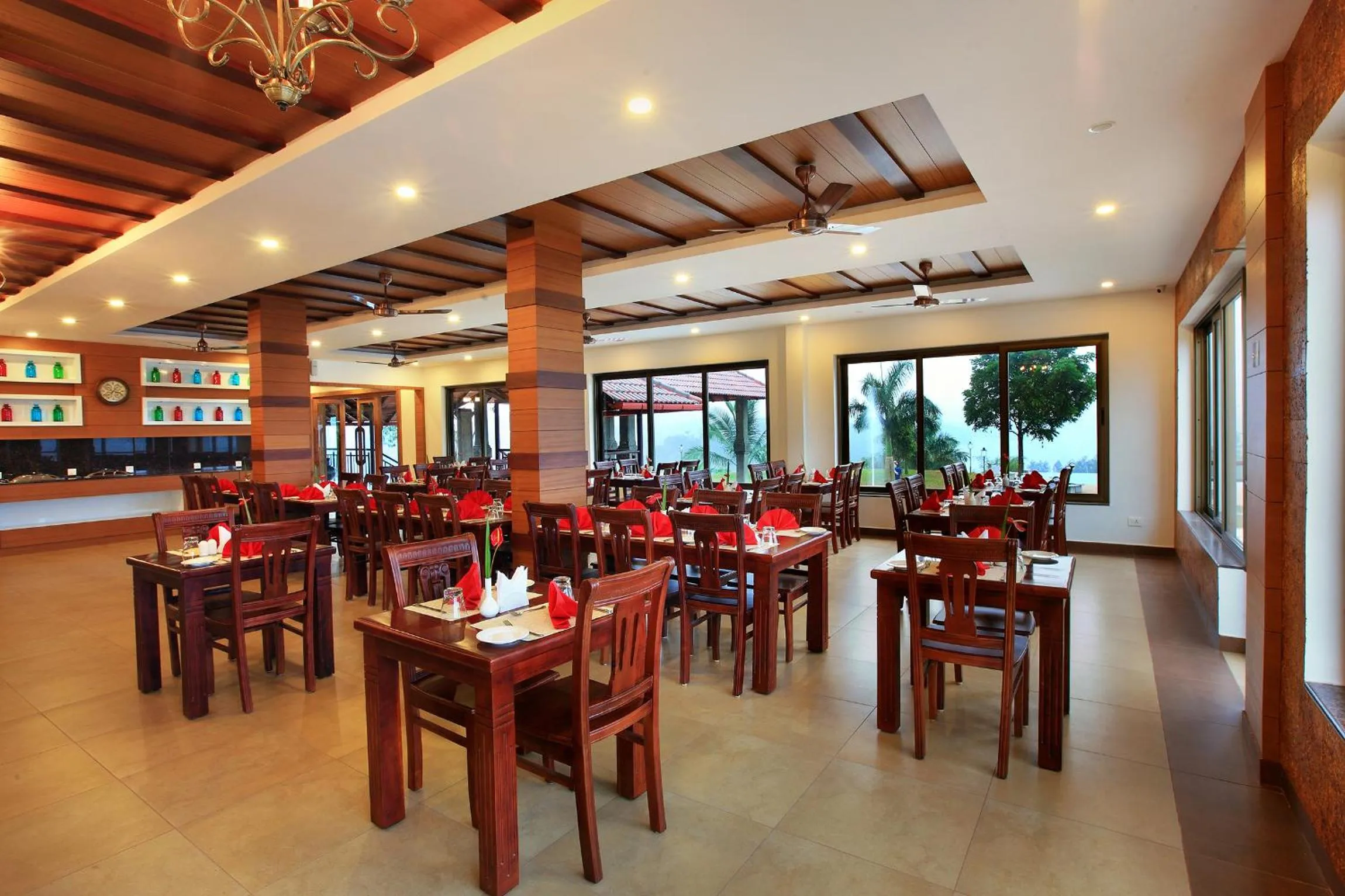 Restaurant/places to eat in Arayal Resort-A Unit of Sharoy Resort