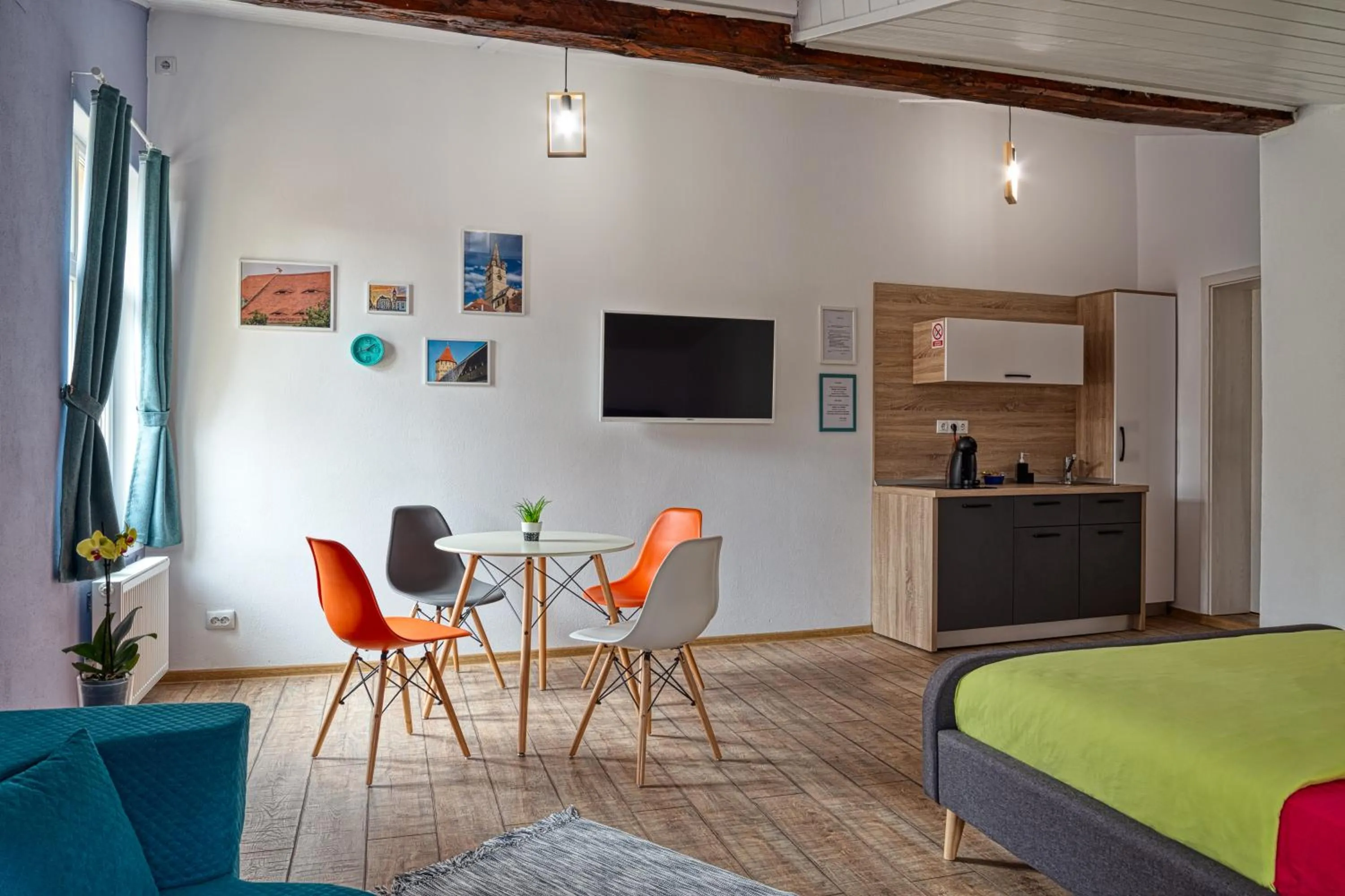 TV and multimedia in T House