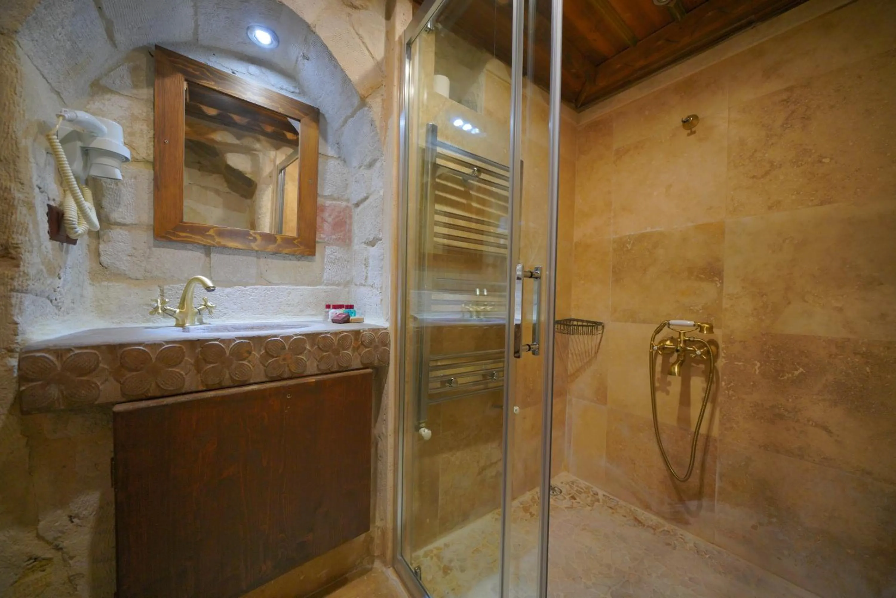 Bathroom in Fairyland Cave Hotel