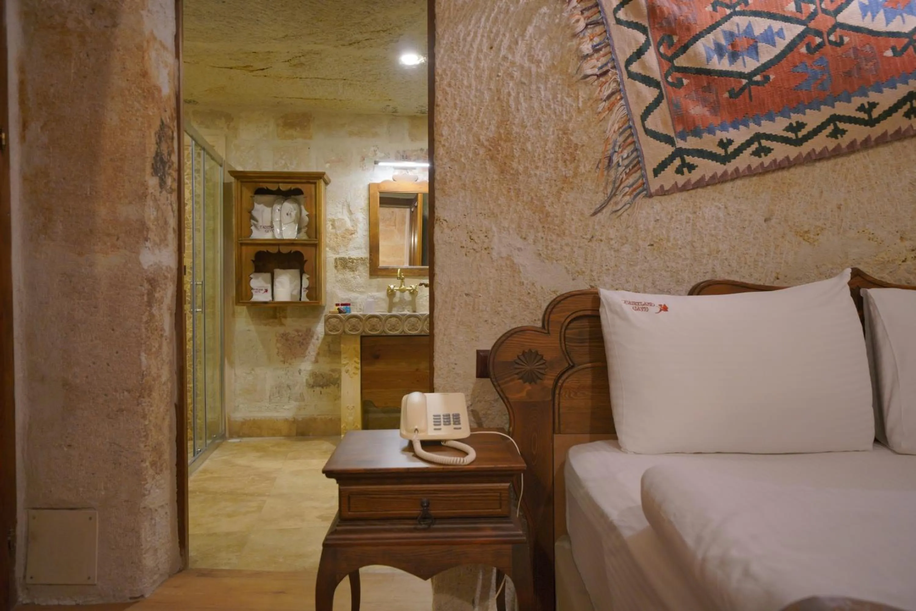 Massage in Fairyland Cave Hotel