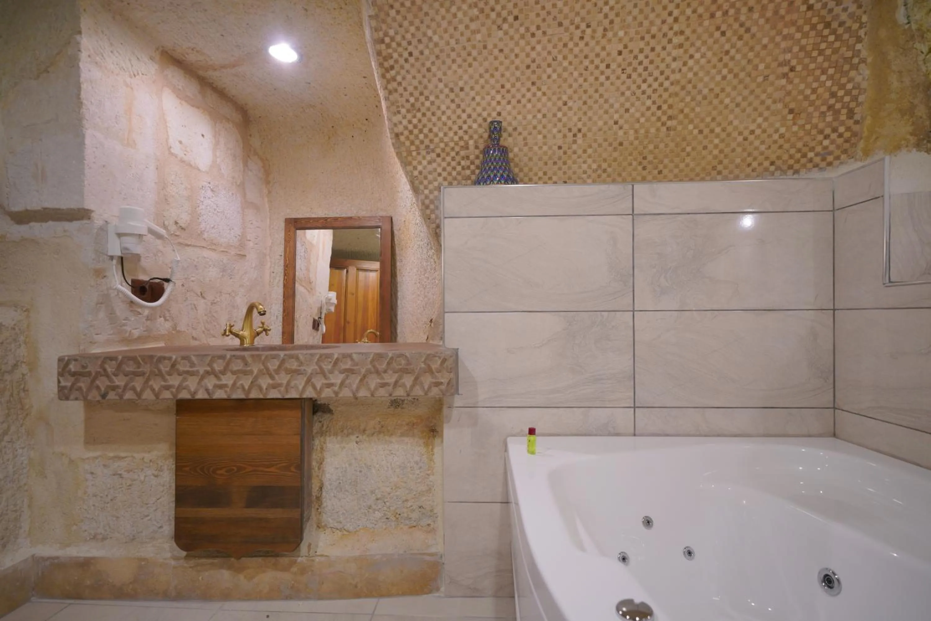 Bathroom in Fairyland Cave Hotel