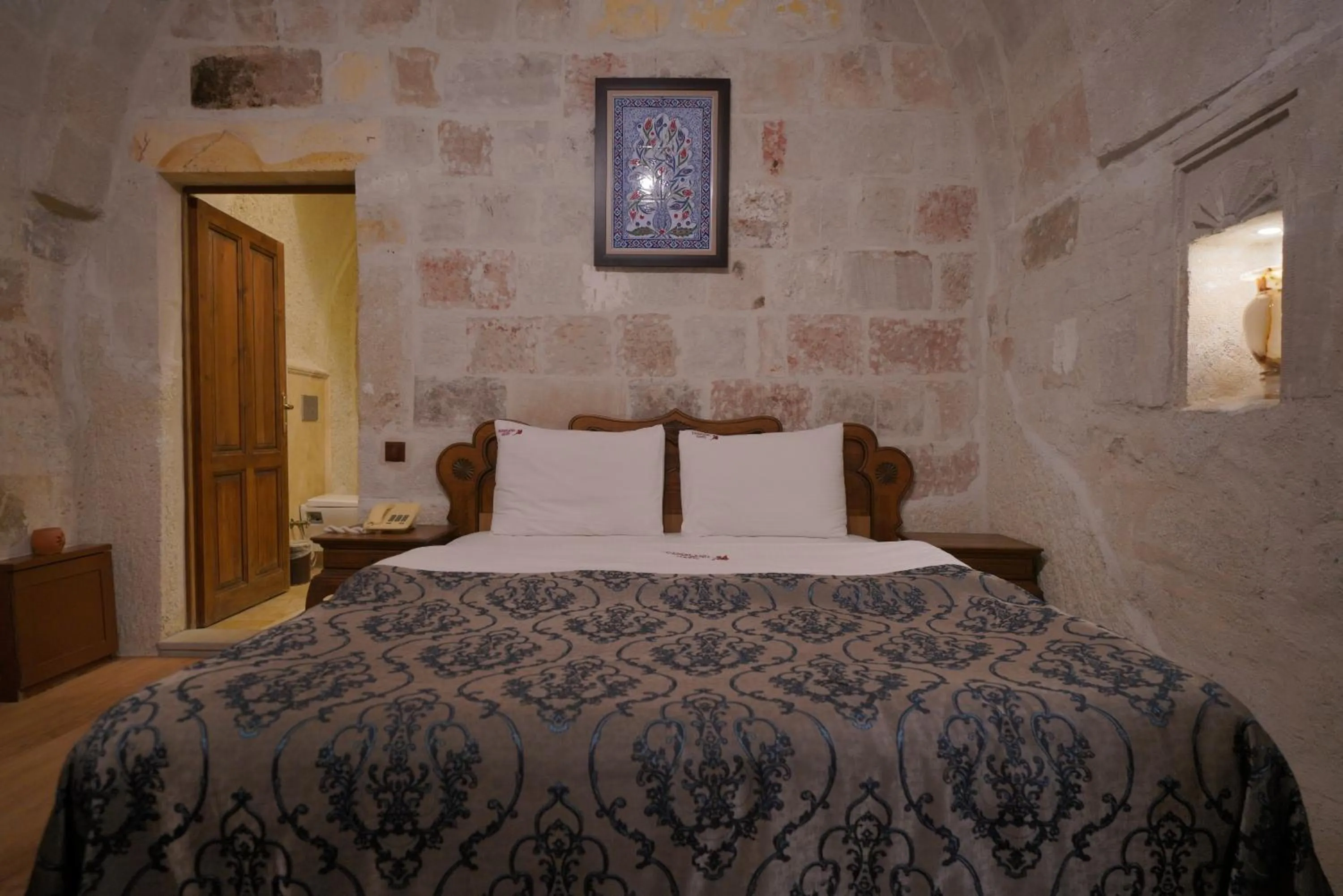 Massage, Bed in Fairyland Cave Hotel