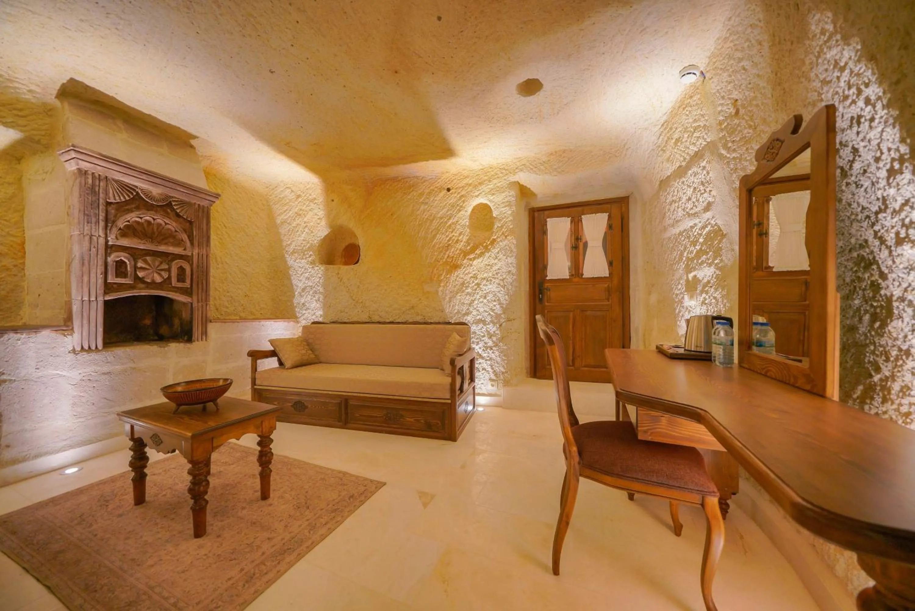 flat iron in Fairyland Cave Hotel