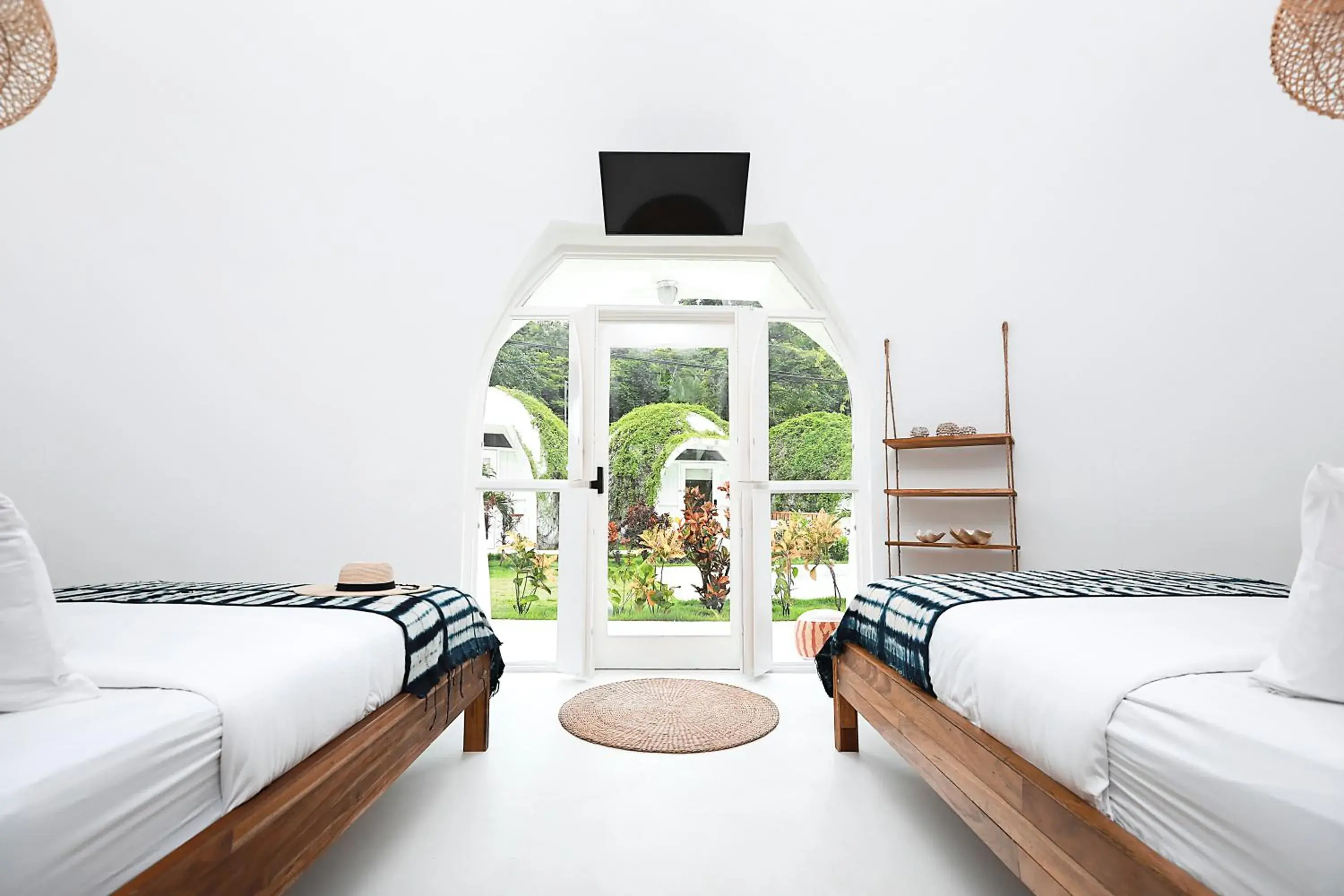 Premium Quadruple Room in Igloo Beach Lodge Premium Quadruple Room in Igloo Beach Lodge