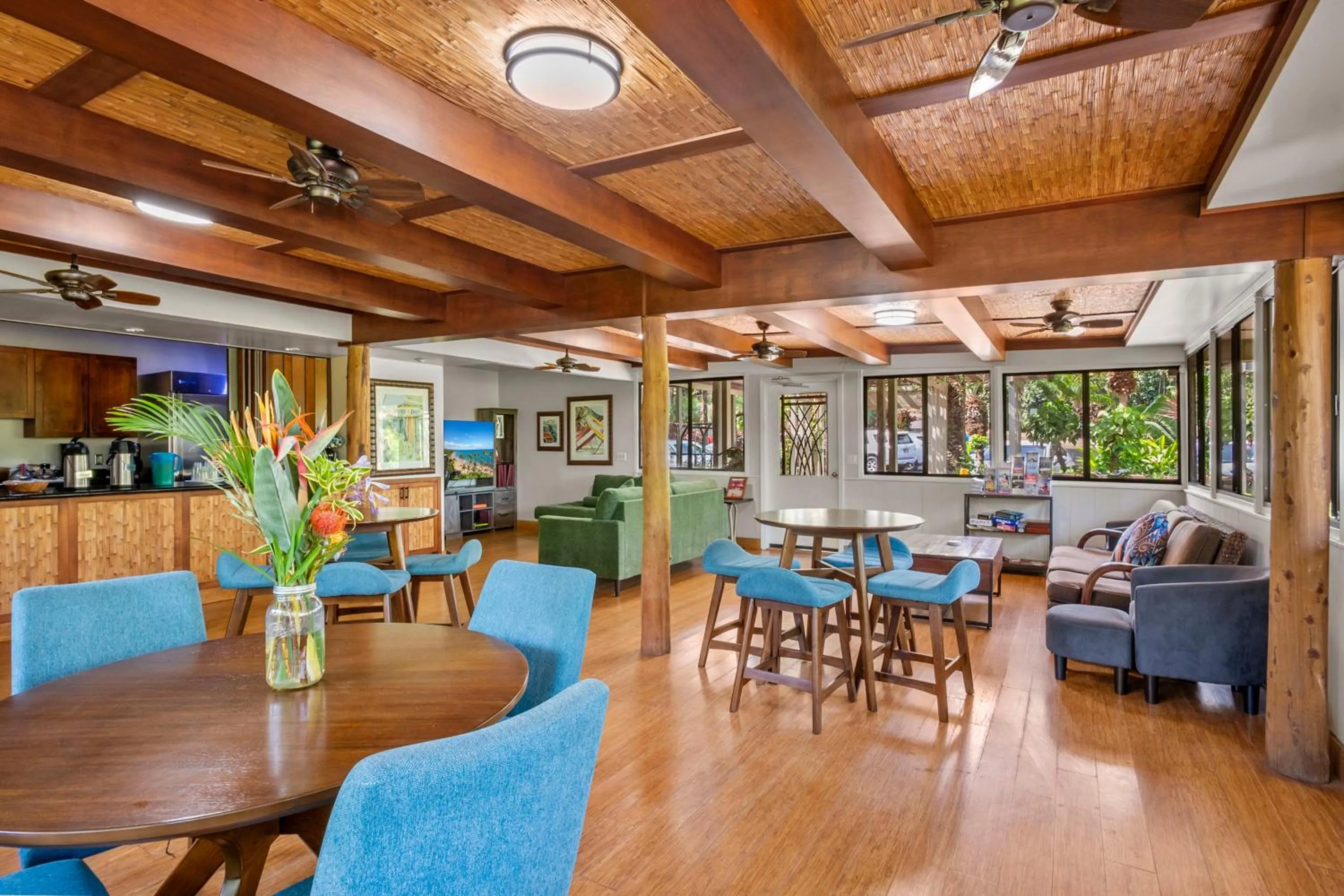 TV and multimedia in The Mauian Hotel