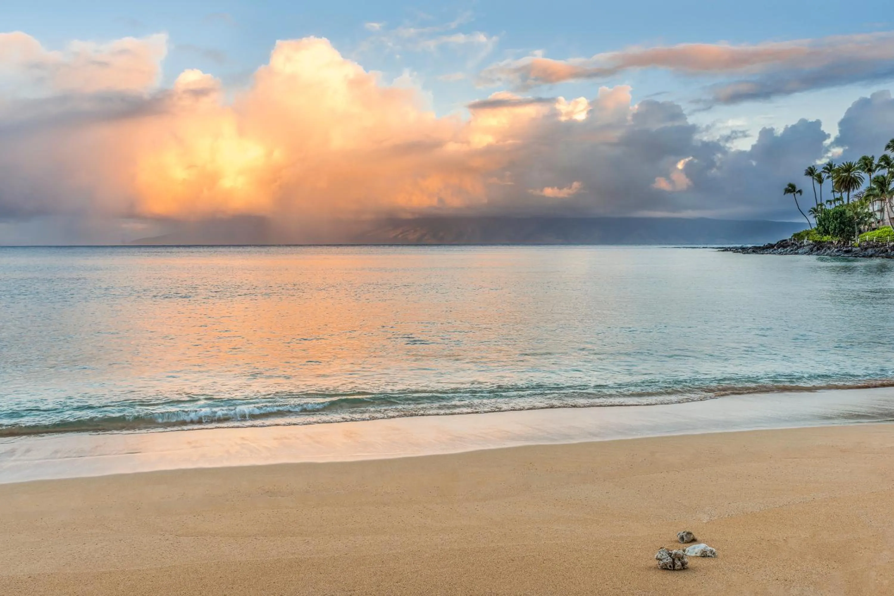 Beach in The Mauian Hotel