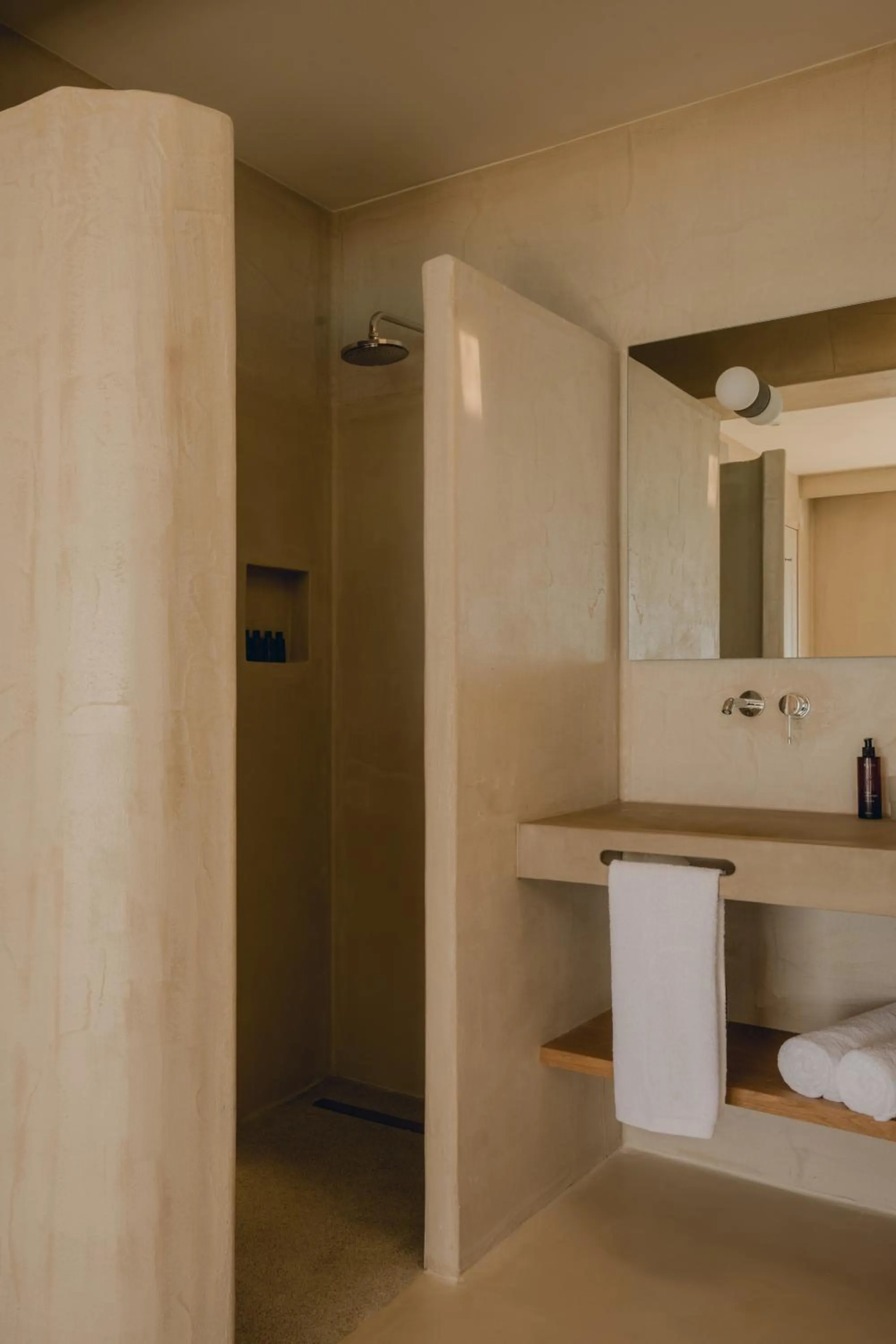 Bathroom in F ZEEN Kefalonia