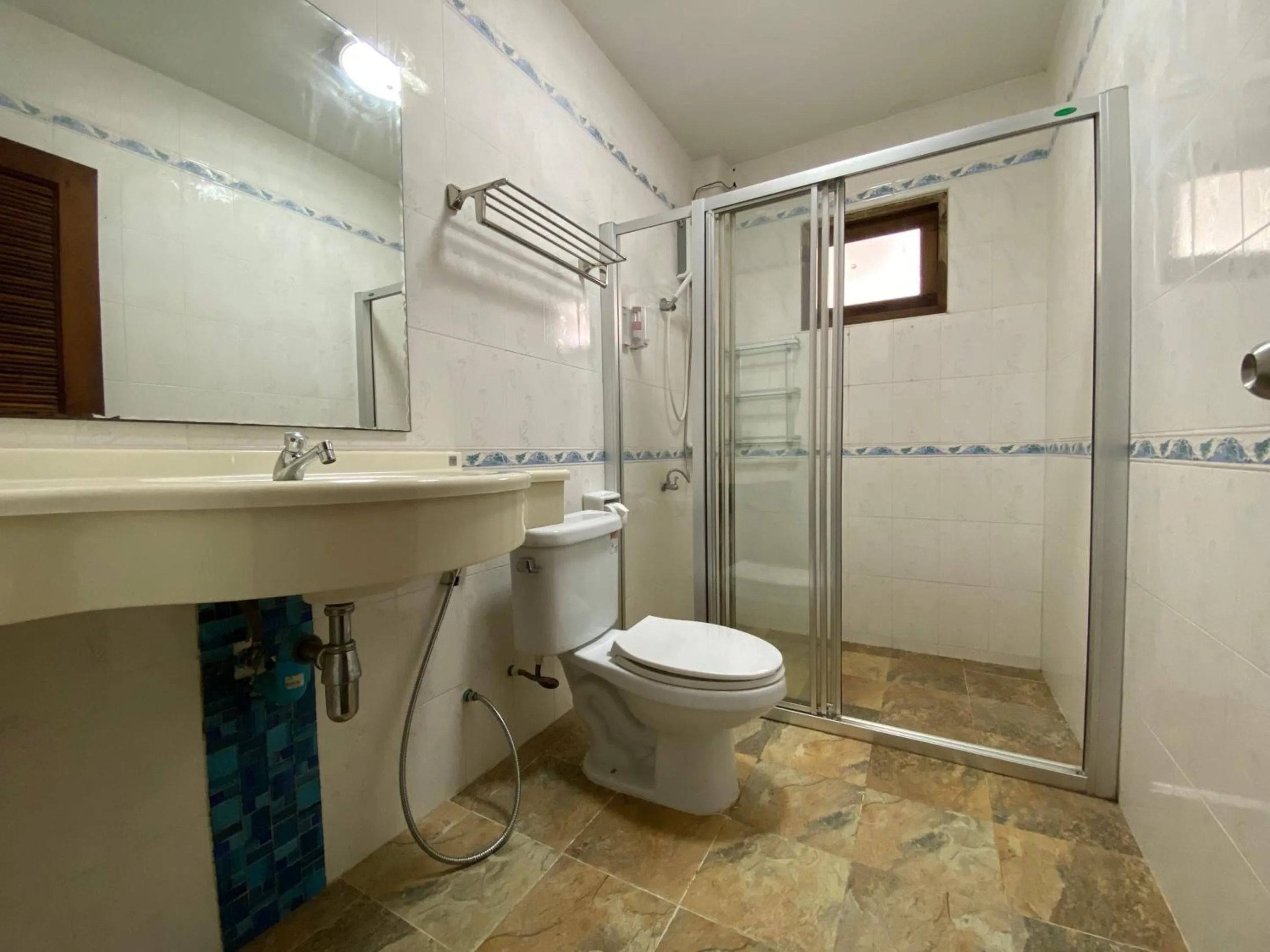 Toilet in Yuwadee Resort