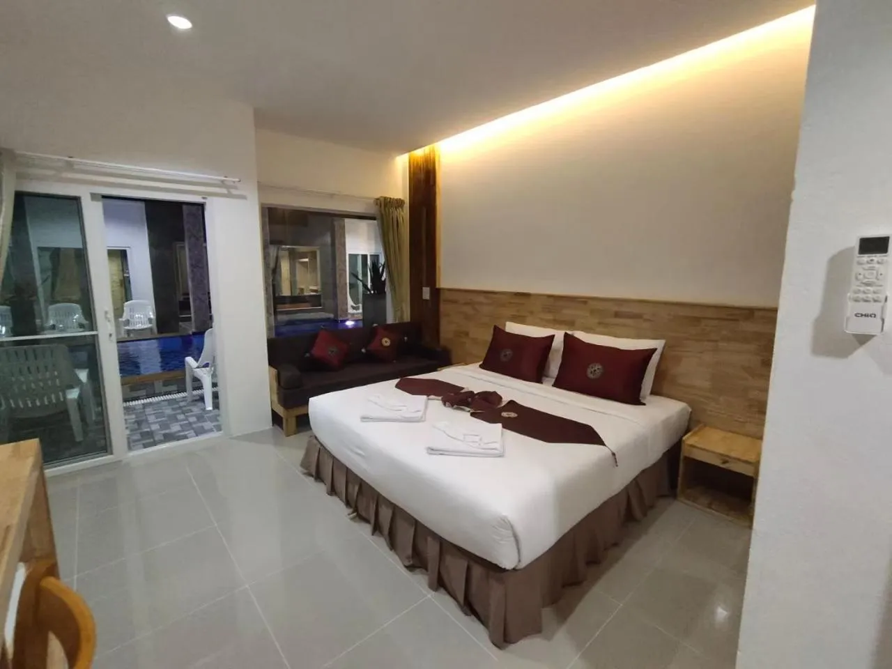 Bed in Yuwadee Resort