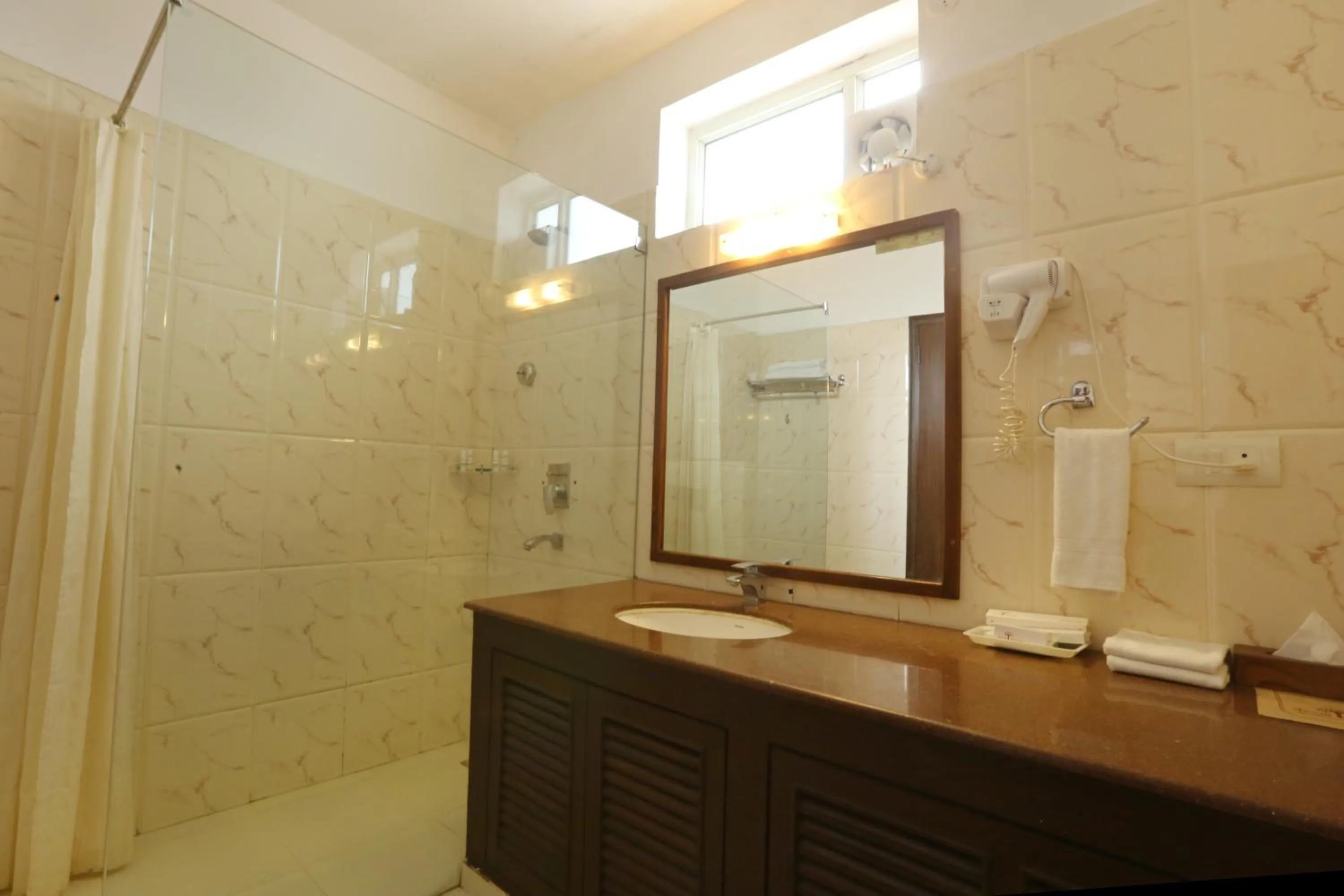 Shower in Hotel Dewa Retreat- A Himalayan Boutique Hotel