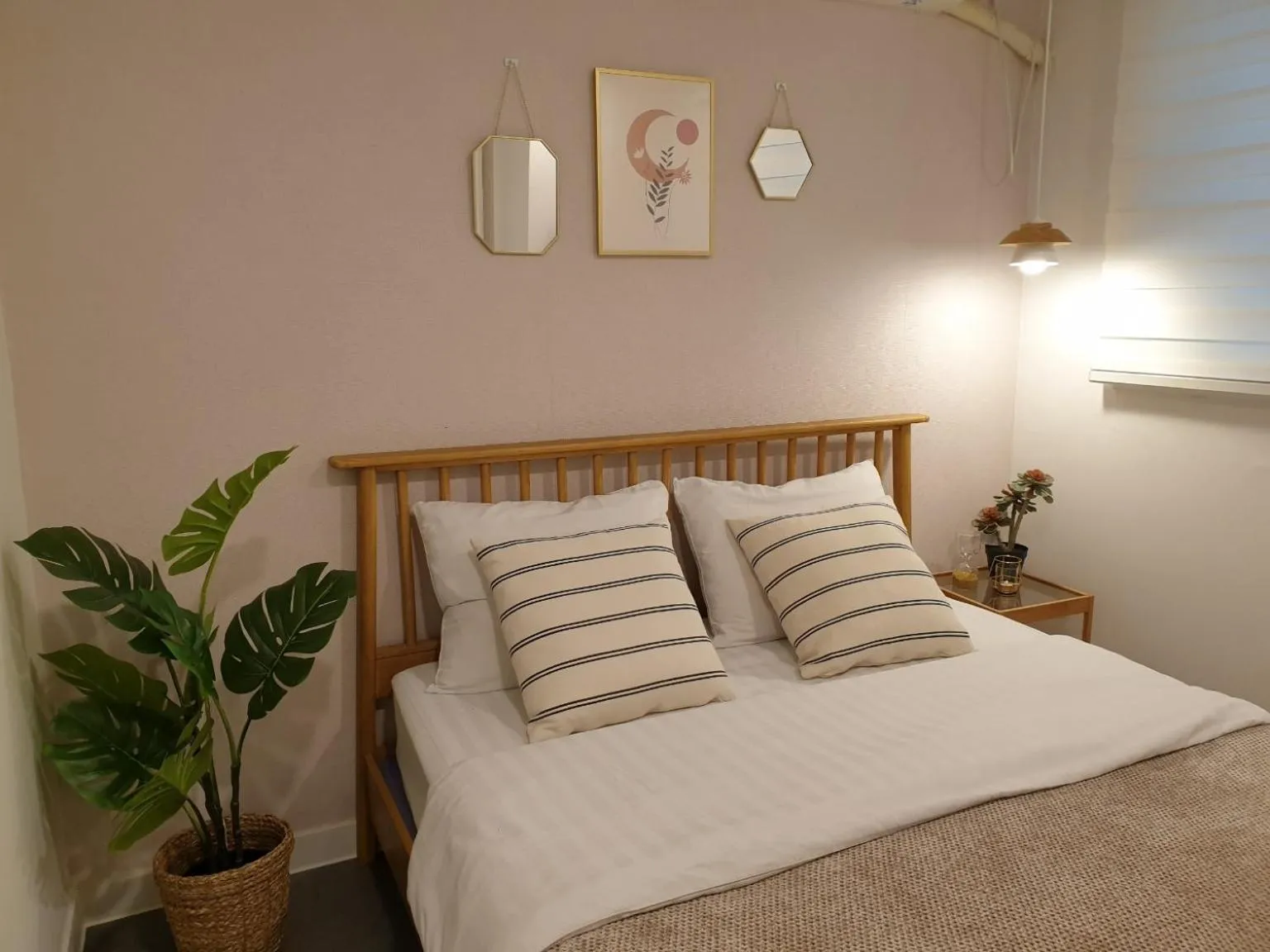 Bed in Mamas and Papas Guesthouse and Apartments in Seoul
