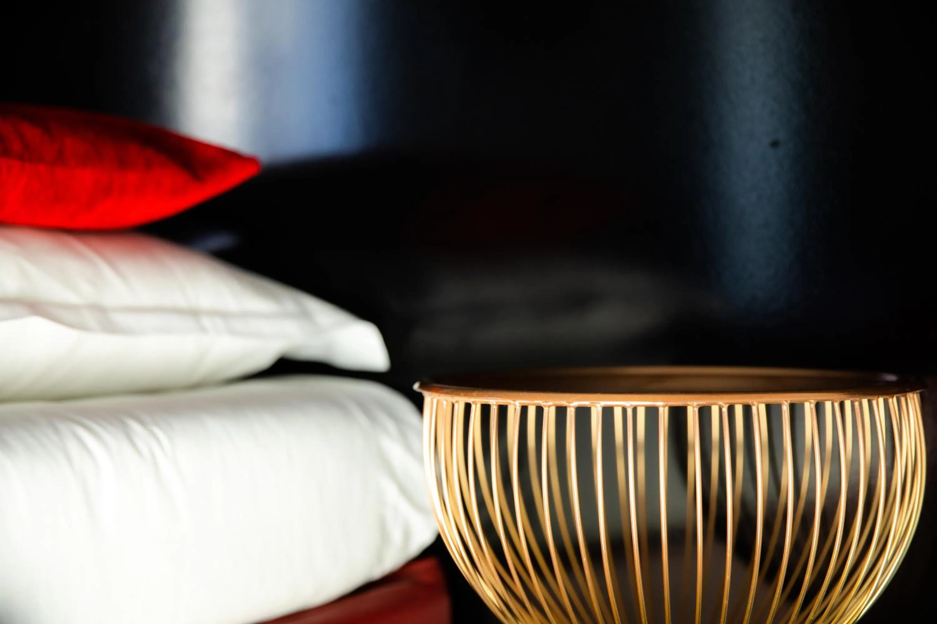 Decorative detail, Bed in Eiffel Villa Garibaldi