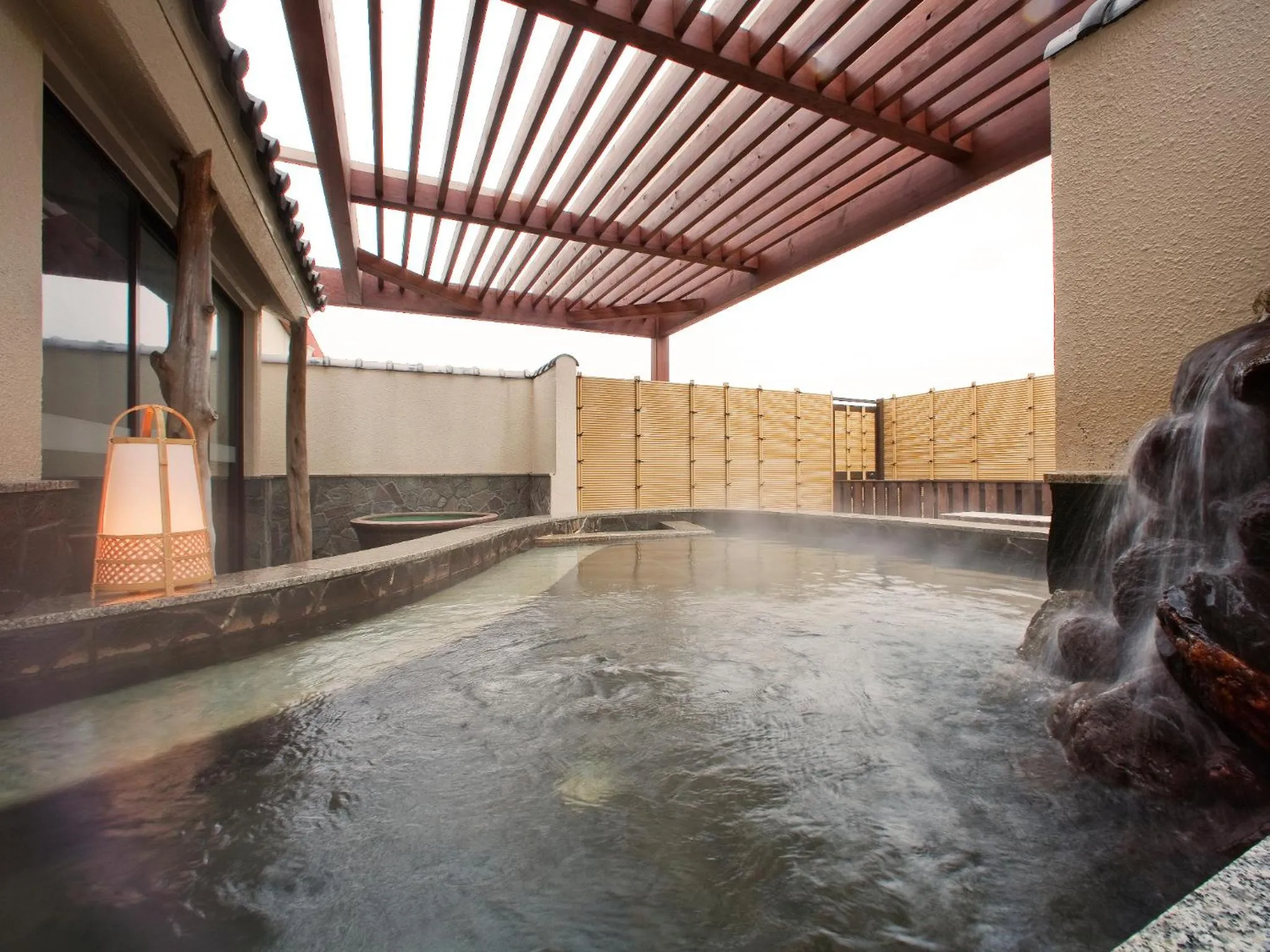 Hot Spring Bath in Kaigetsukan