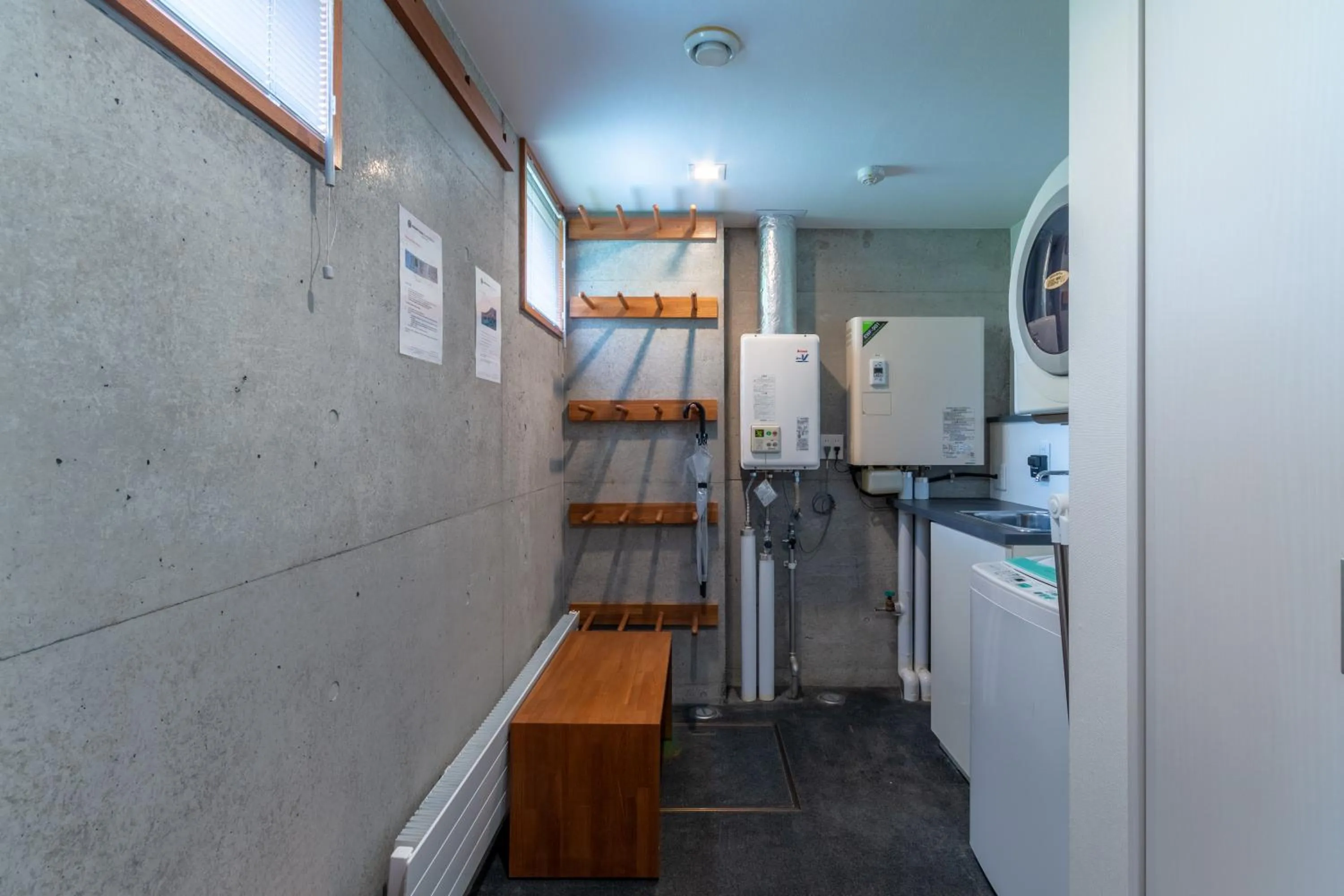 laundry in Asanagi by H2 Life