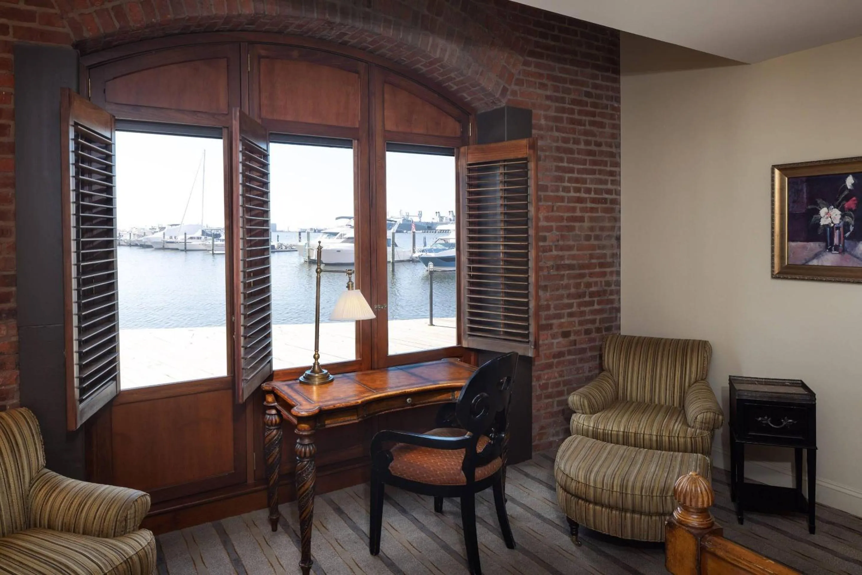 Bedroom in The Inn at Henderson's Wharf, an Ascend Collection Hotel