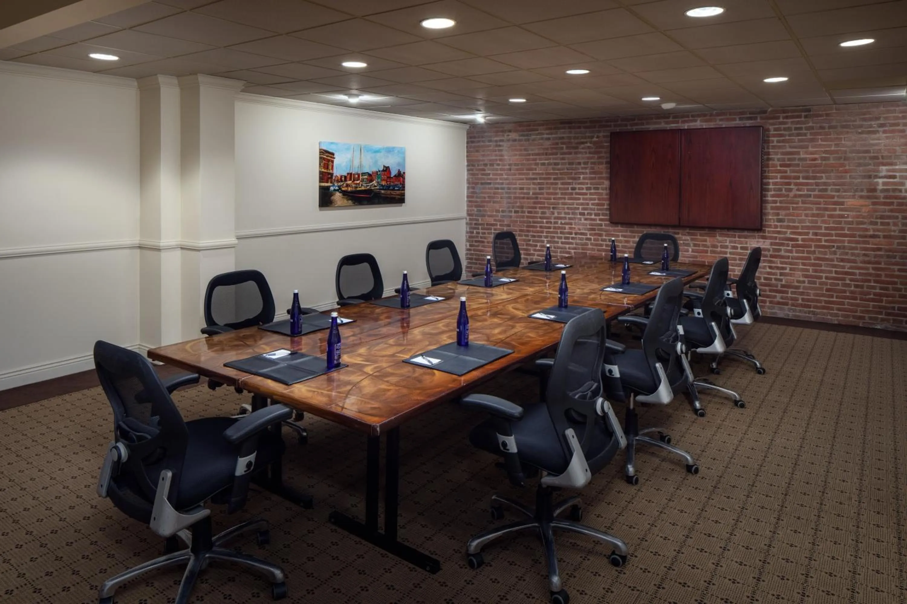 Meeting/conference room in The Inn at Henderson's Wharf, an Ascend Collection Hotel