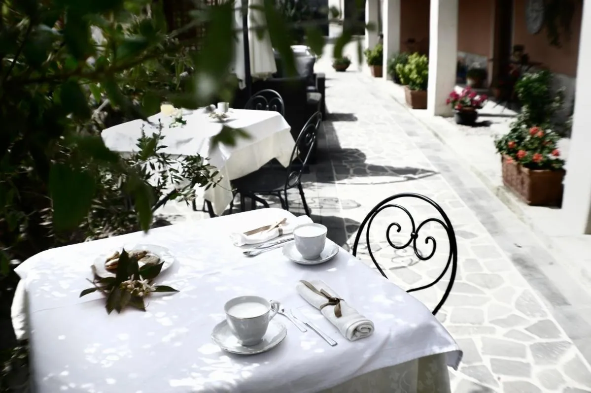 Facade/entrance in Il Giardino Degli Aranci