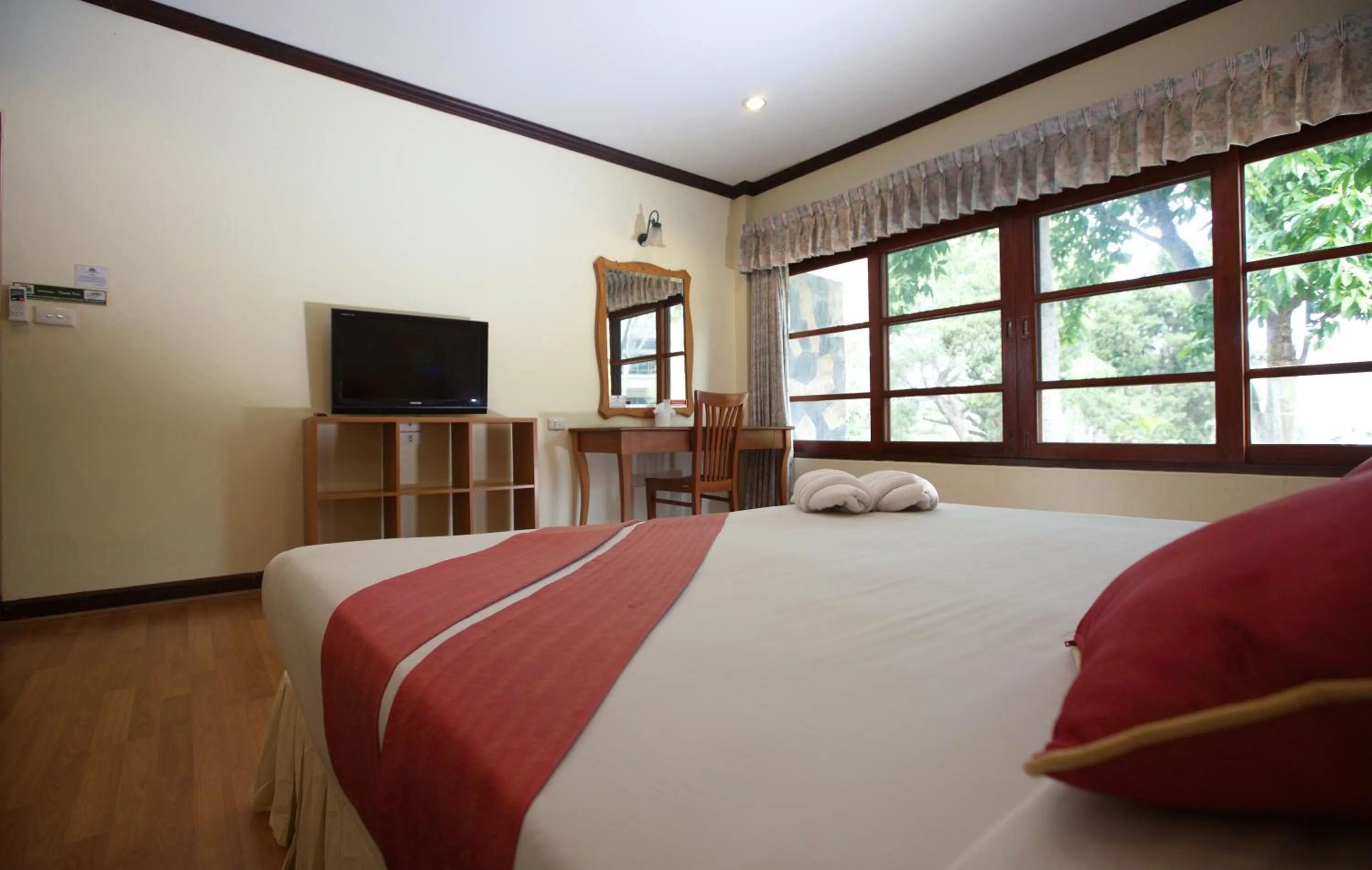 Bed in Muaklek Paradise Resort