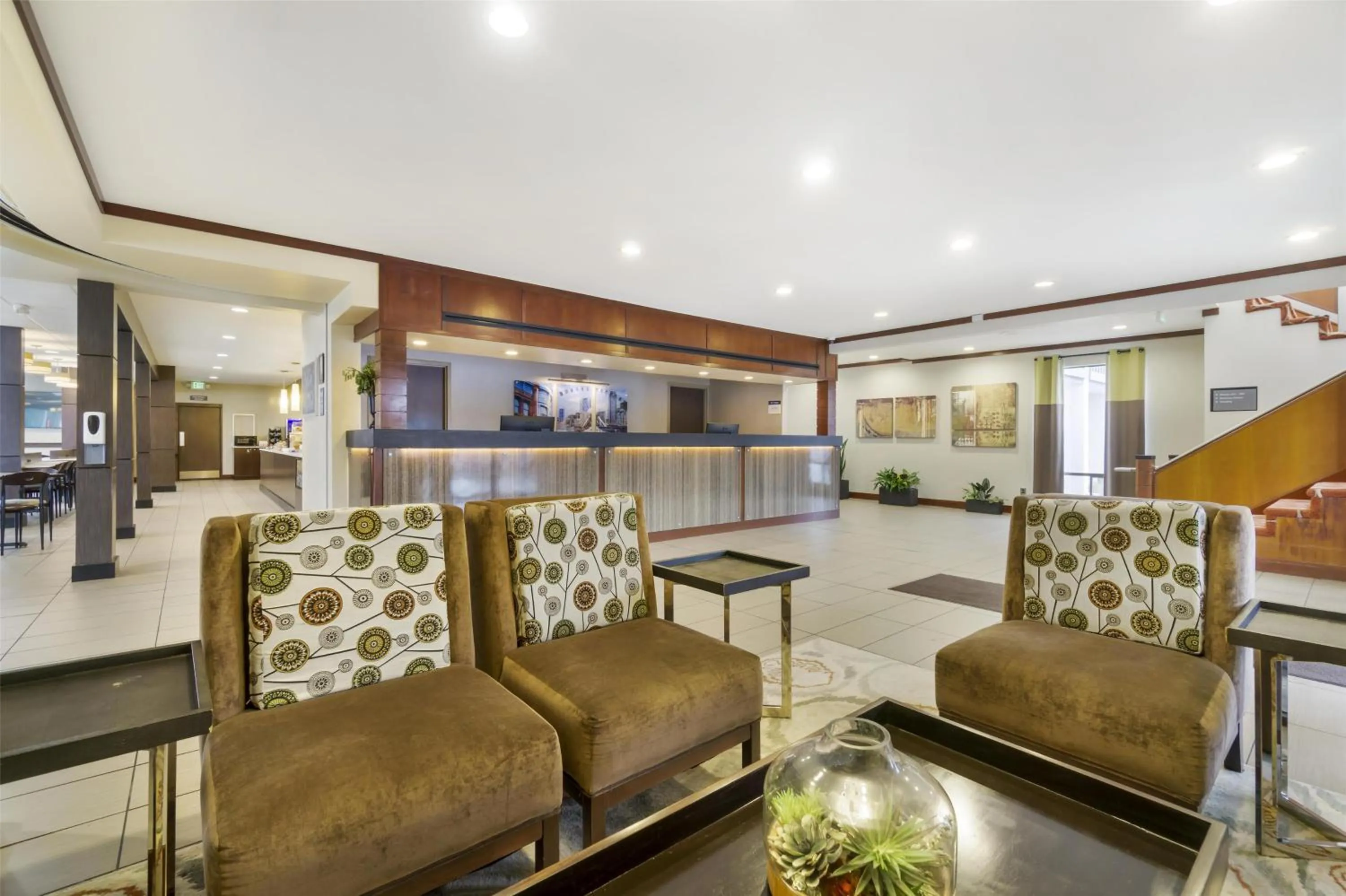 Lobby or reception in Best Western Seattle Airport Hotel
