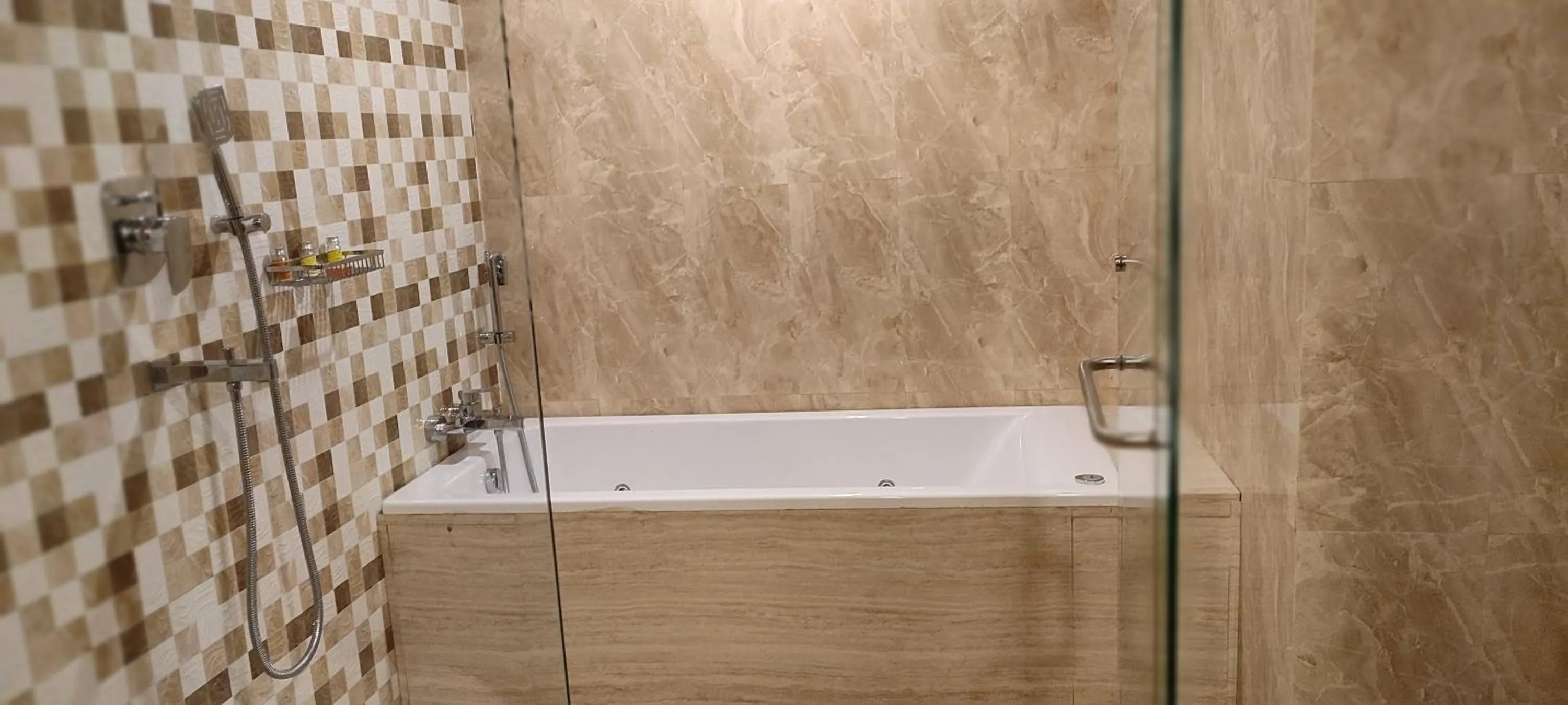 Bathroom in Vivanta Jamshedpur, Golmuri