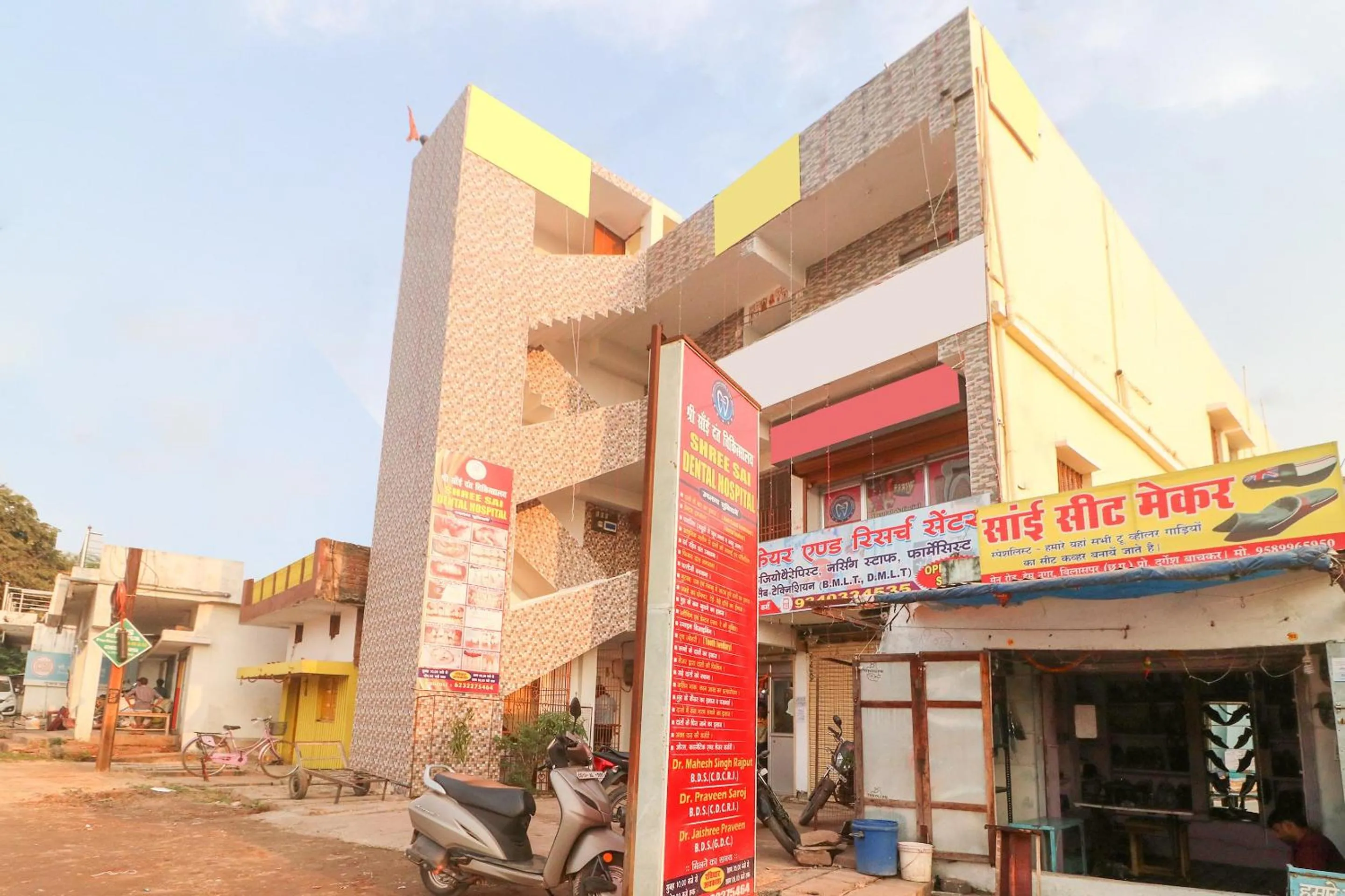 Facade/entrance in SPOT ON Hotel Om Kanha