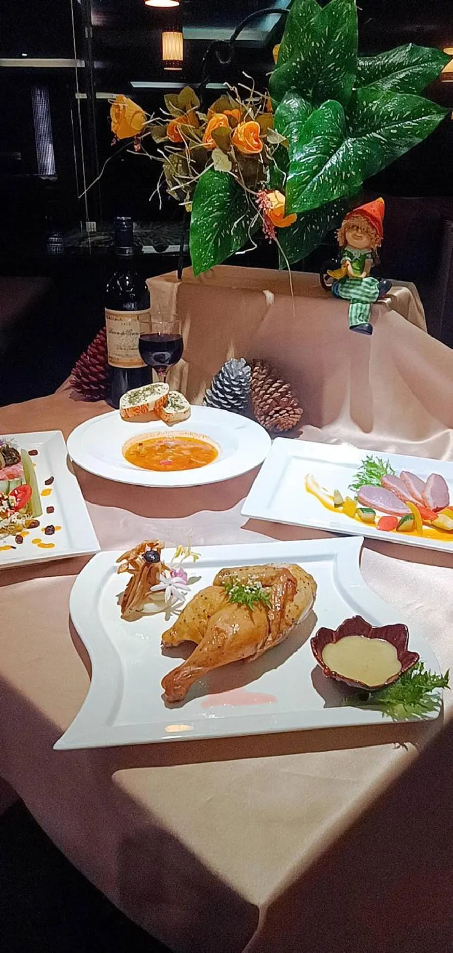 Food in Cedarwood Villa