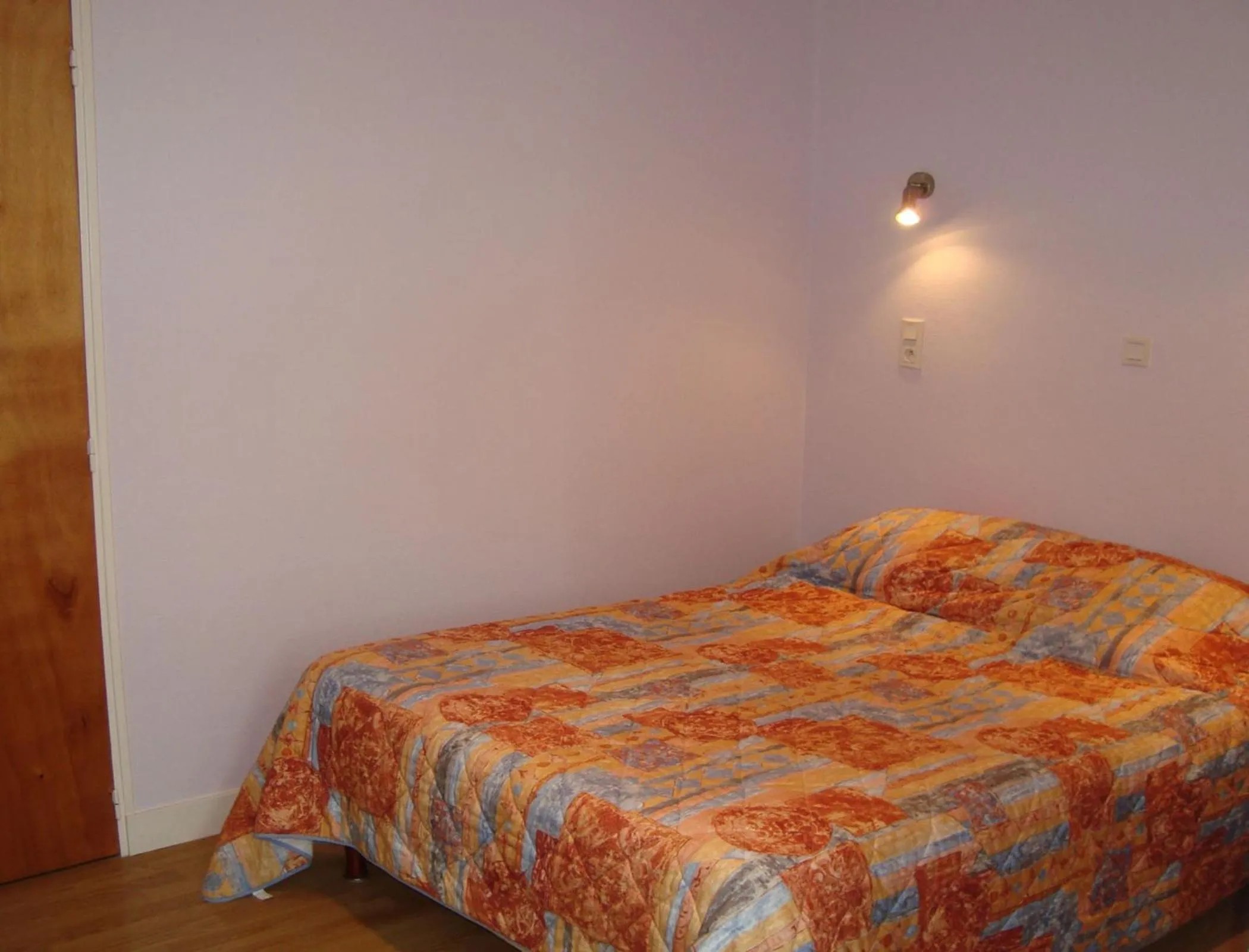 Bedroom, Bed in Splendid Hôtel