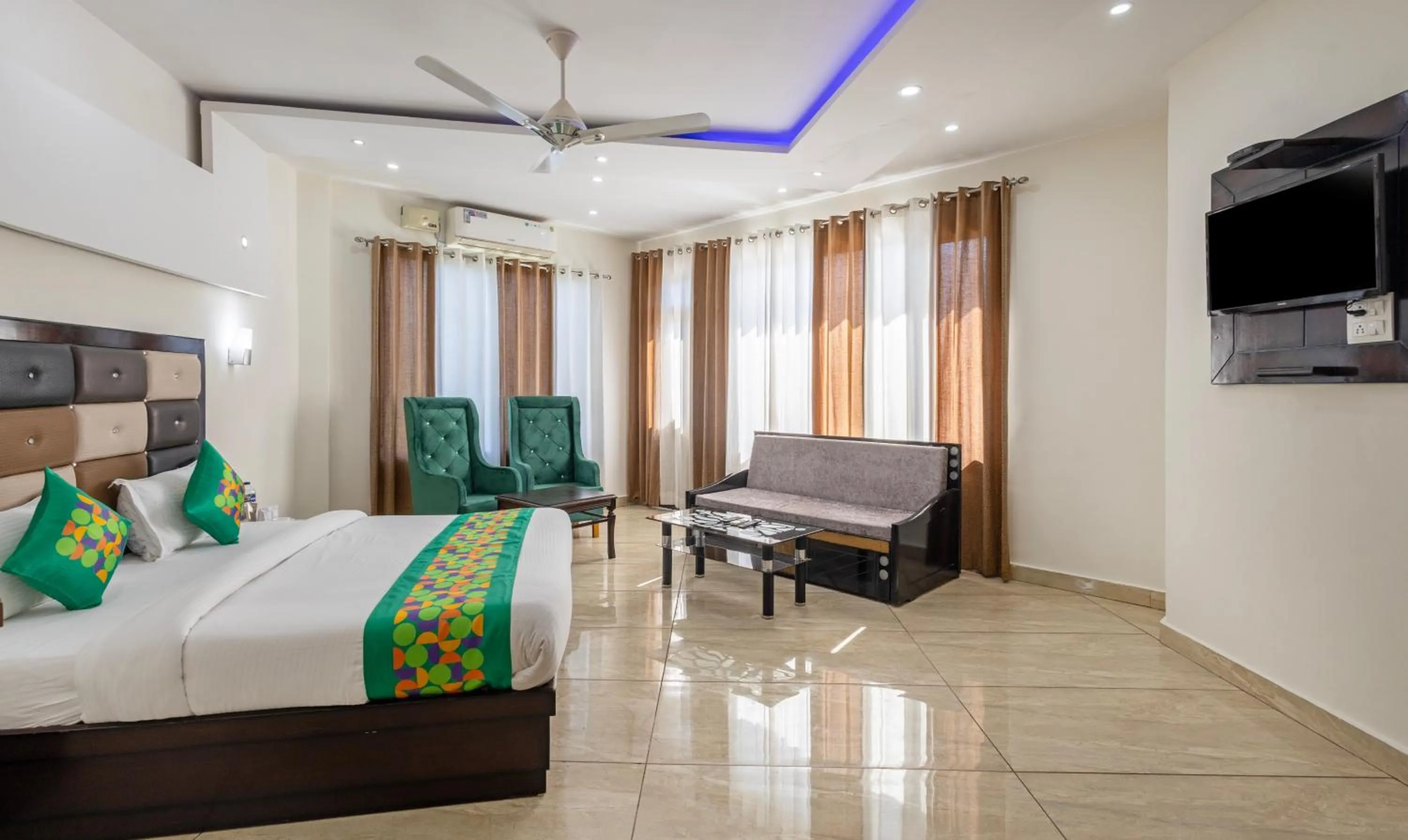 Bed in Treebo Anjukul