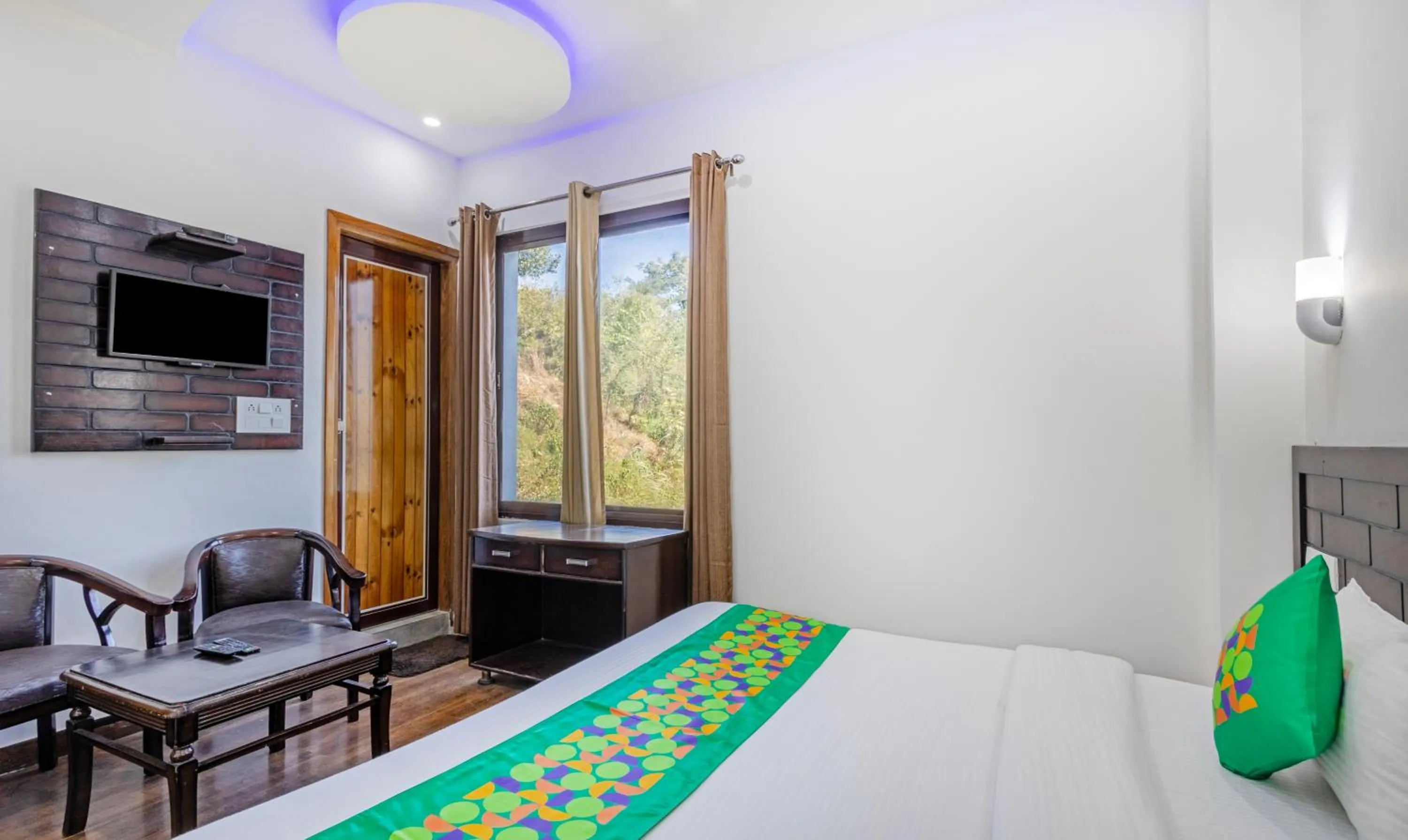 Bedroom, Bed in Treebo Anjukul