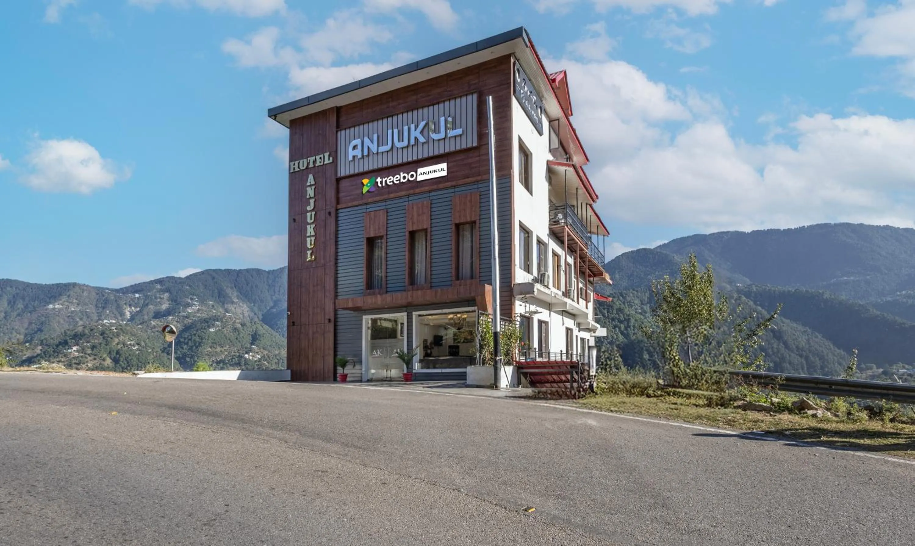 Property building in Treebo Anjukul