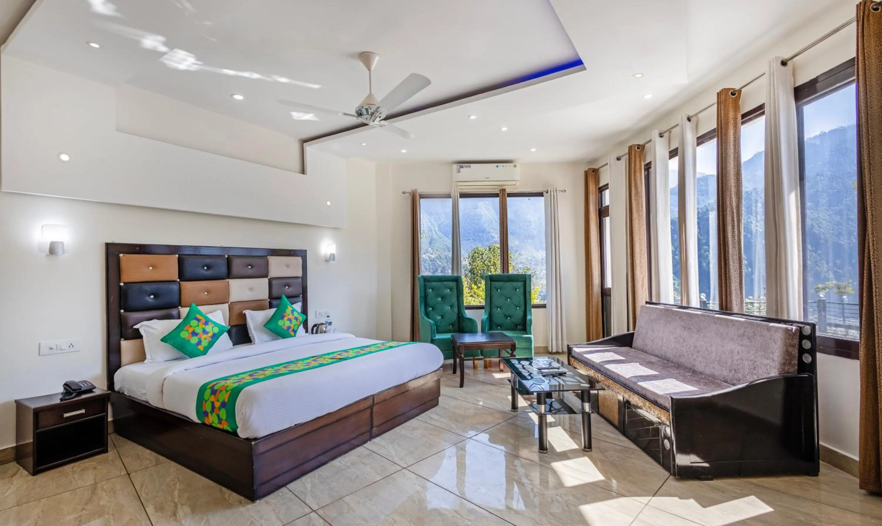 Bedroom, Bed in Treebo Anjukul