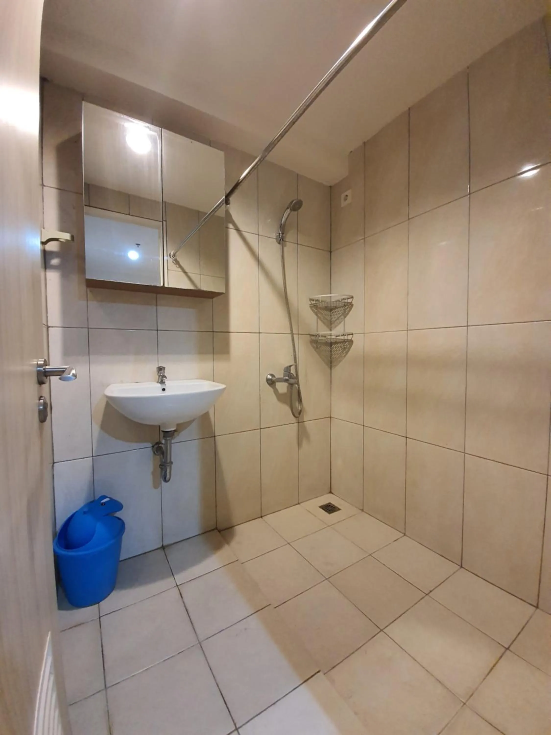 Apartemen Grand Kamala Lagoon Studio By Bonzela Property