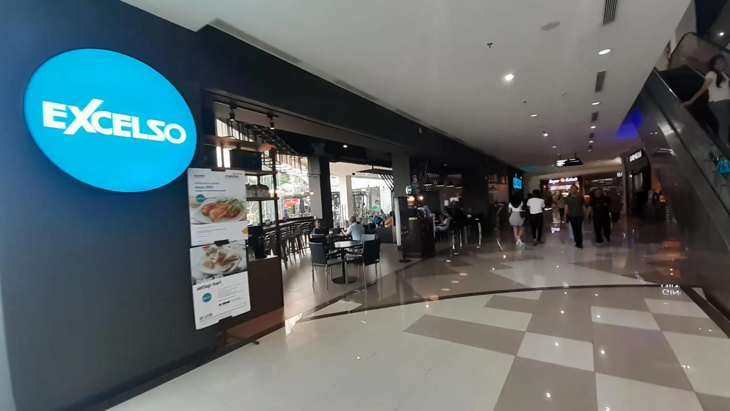 Restaurant/places to eat in Apartemen Grand Kamala Lagoon Studio By Bonzela Property