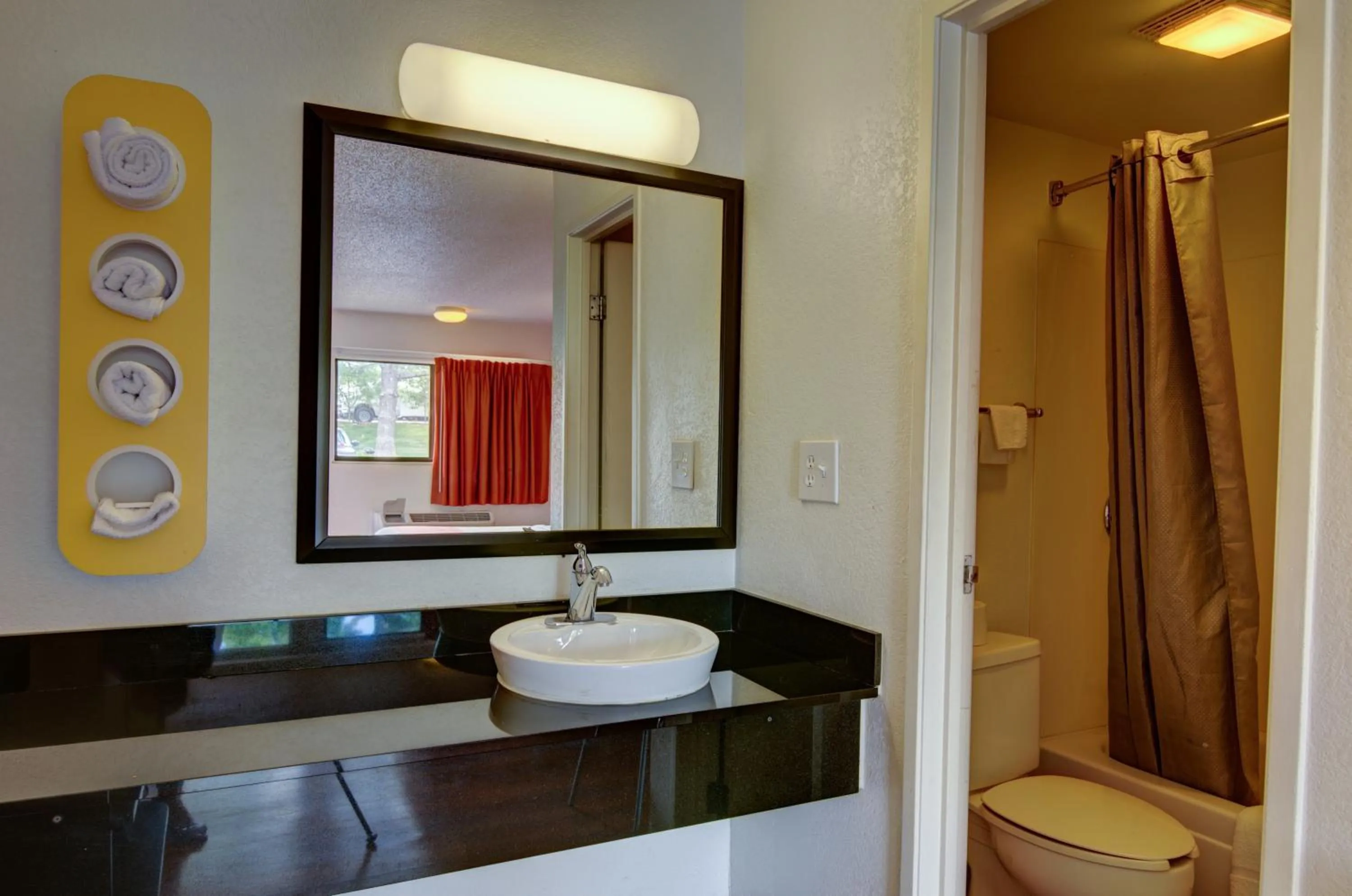 Bathroom in Motel 6-Kansas City, MO