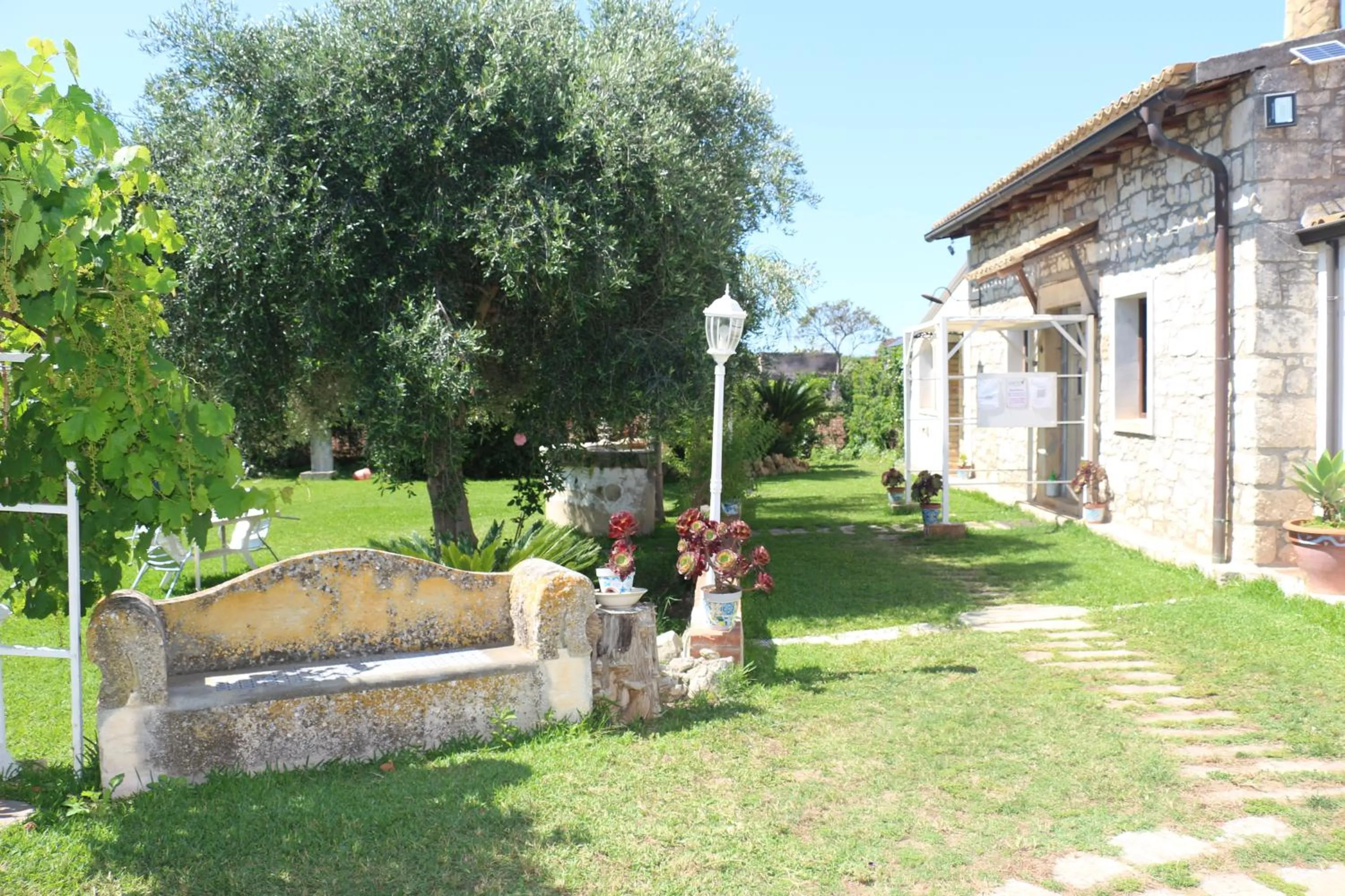 Garden in Aranceto Hotel