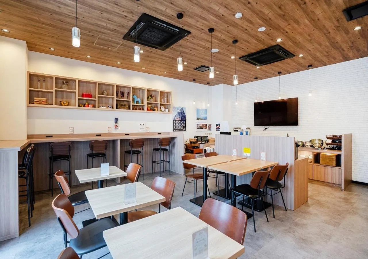 Restaurant/places to eat in APA Hotel Hakata Higashihieekimae