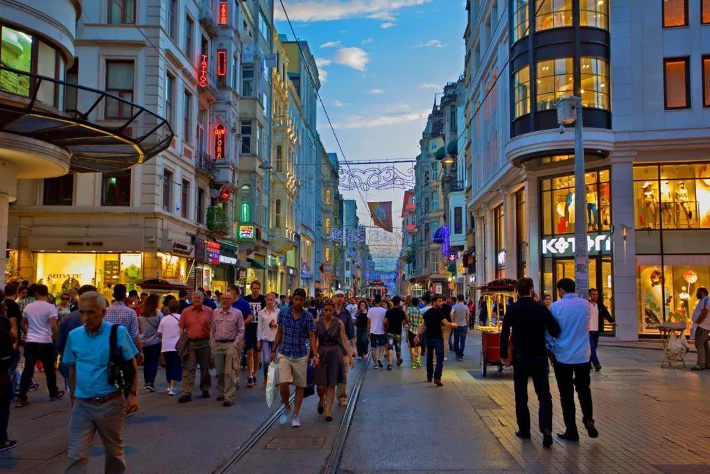 People in Gh Suites Taxim Hotel