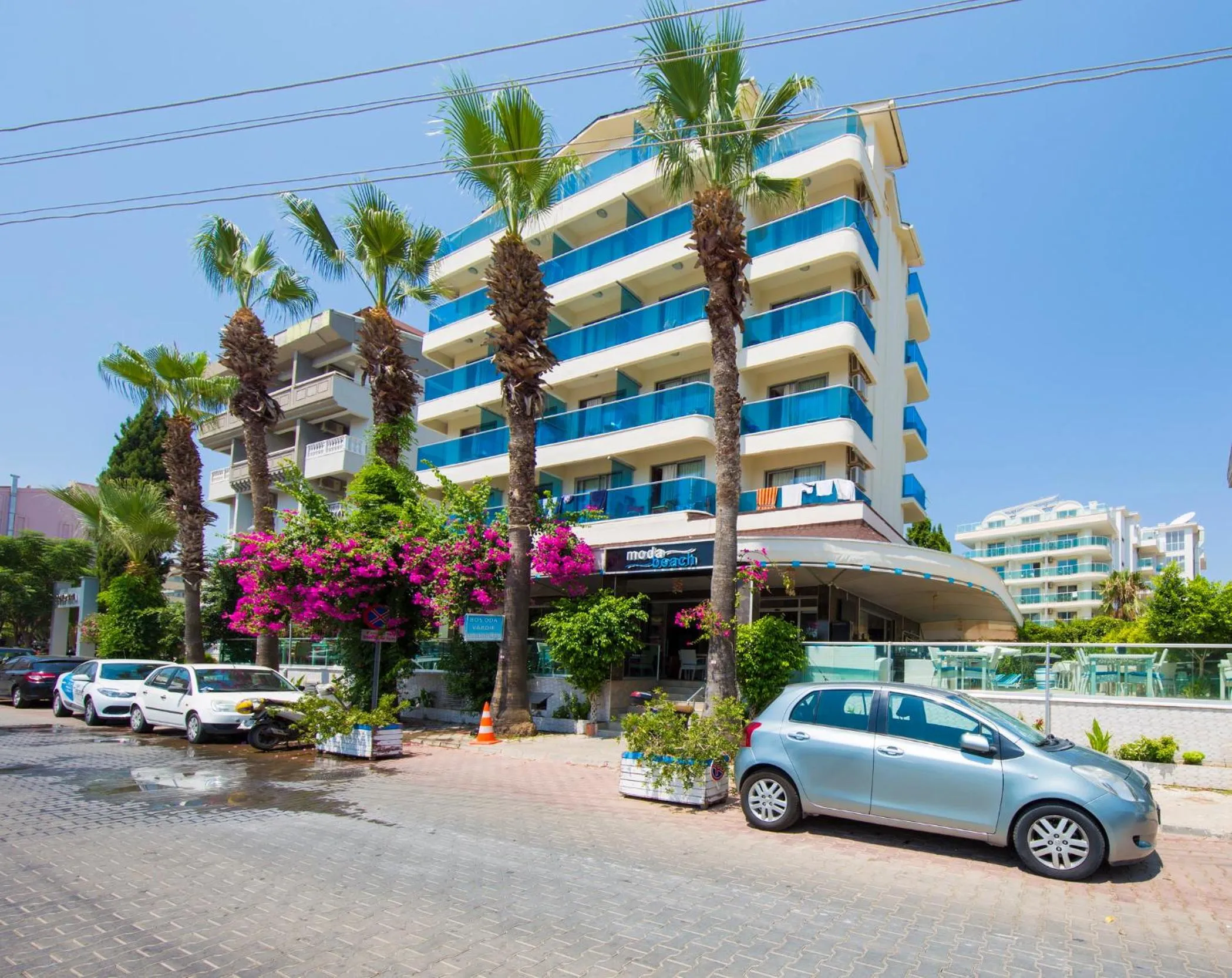 Facade/entrance in Moda Beach Hotel