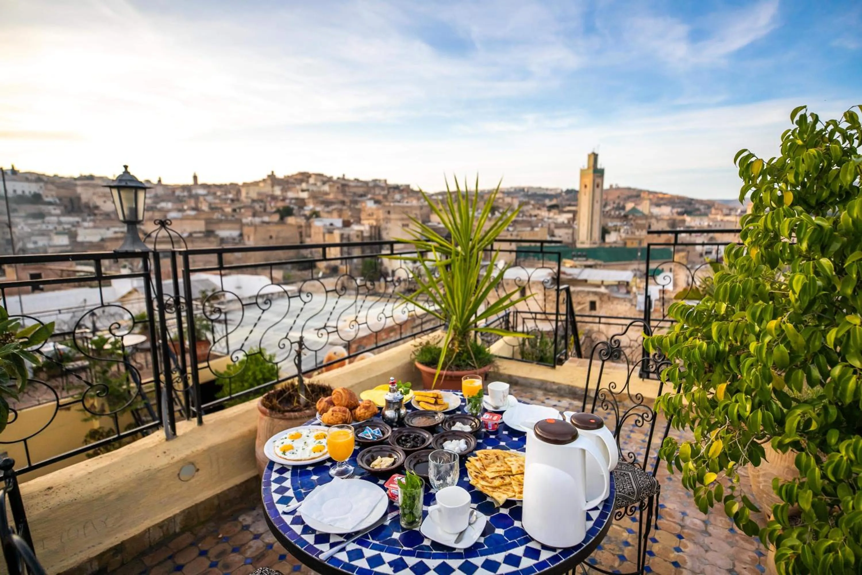 Balcony/Terrace in Riad Fes Aicha & SPA