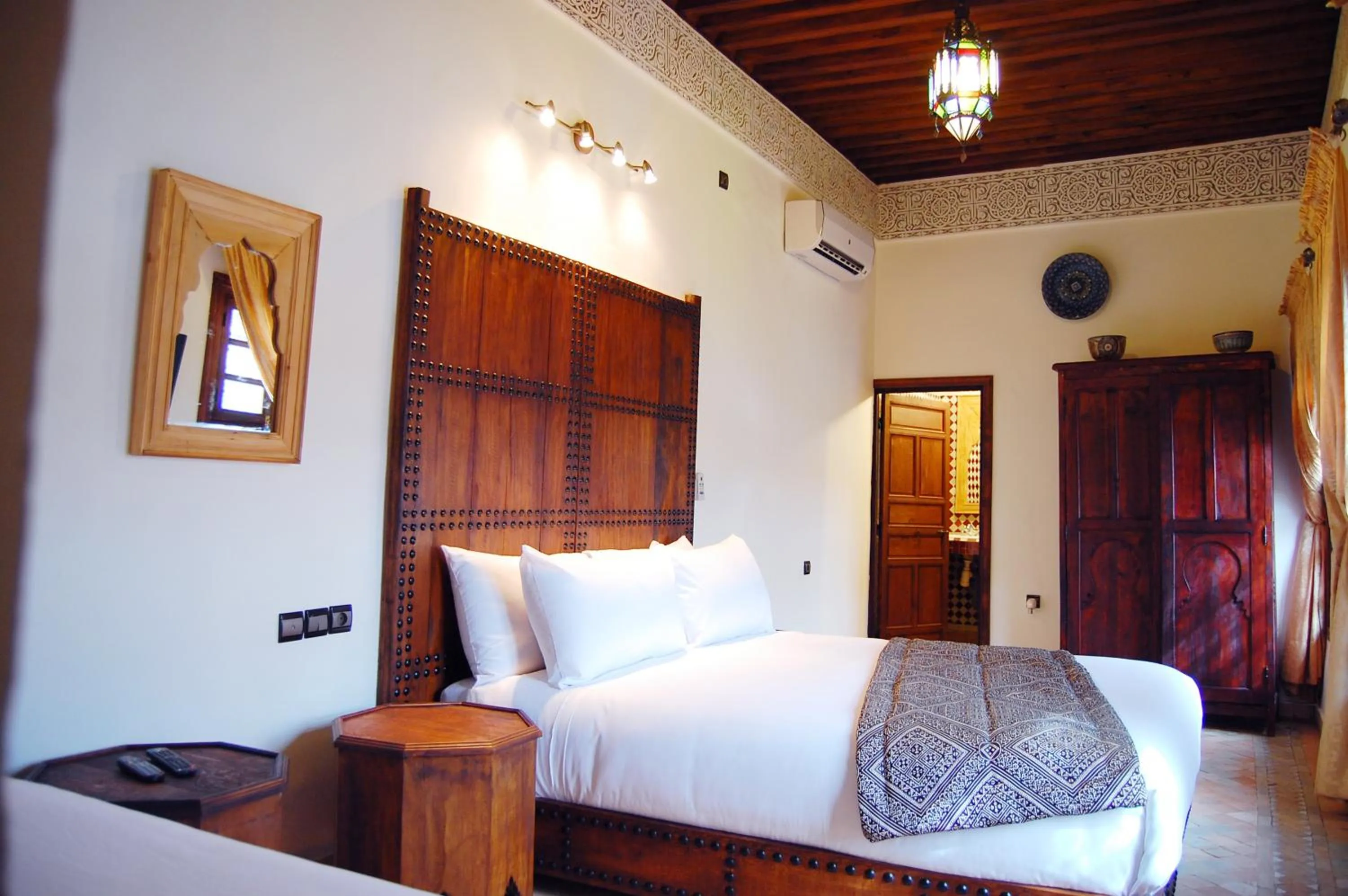Photo of the whole room, Bed in Riad Fes Aicha & SPA