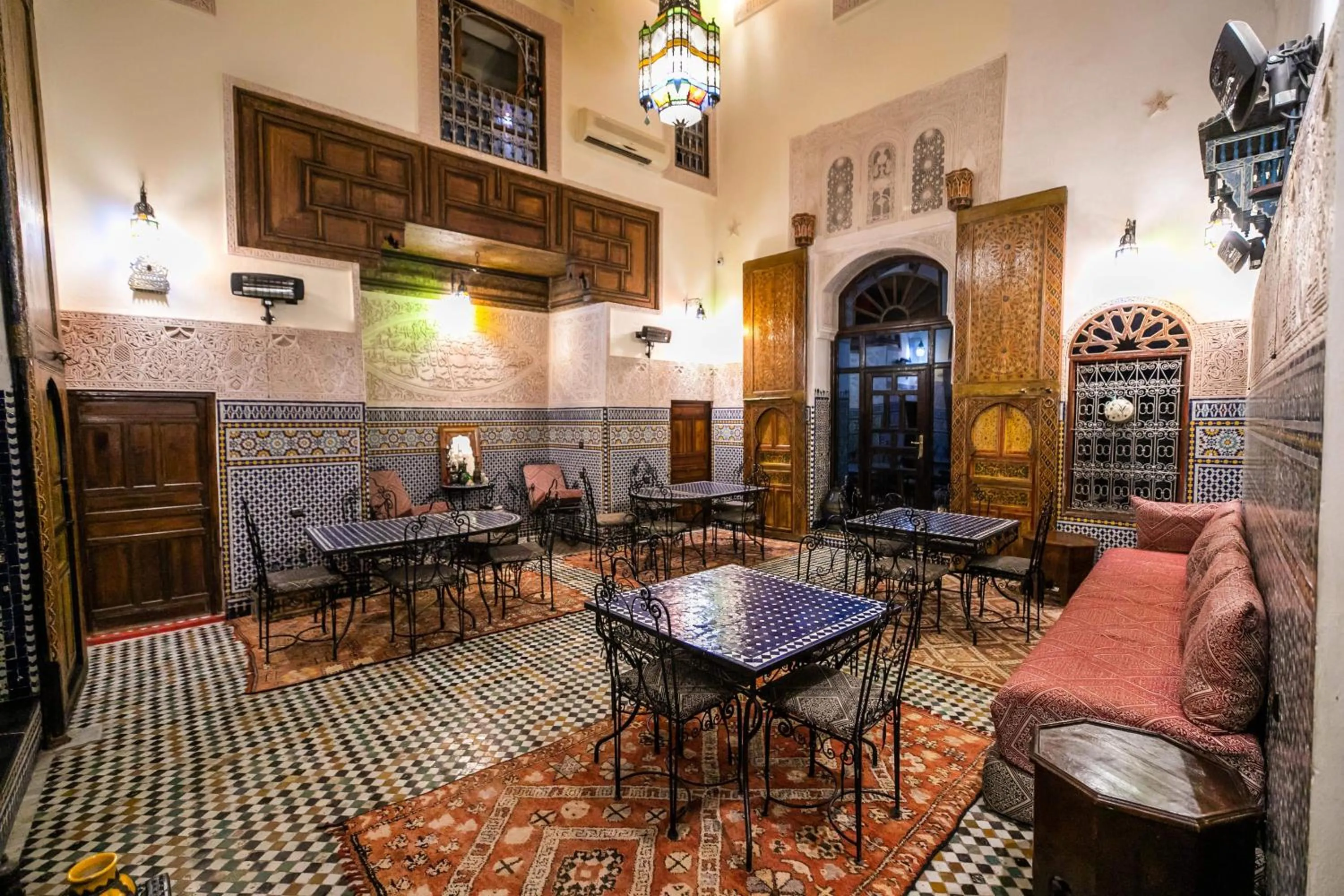 Restaurant/places to eat in Riad Fes Aicha & SPA