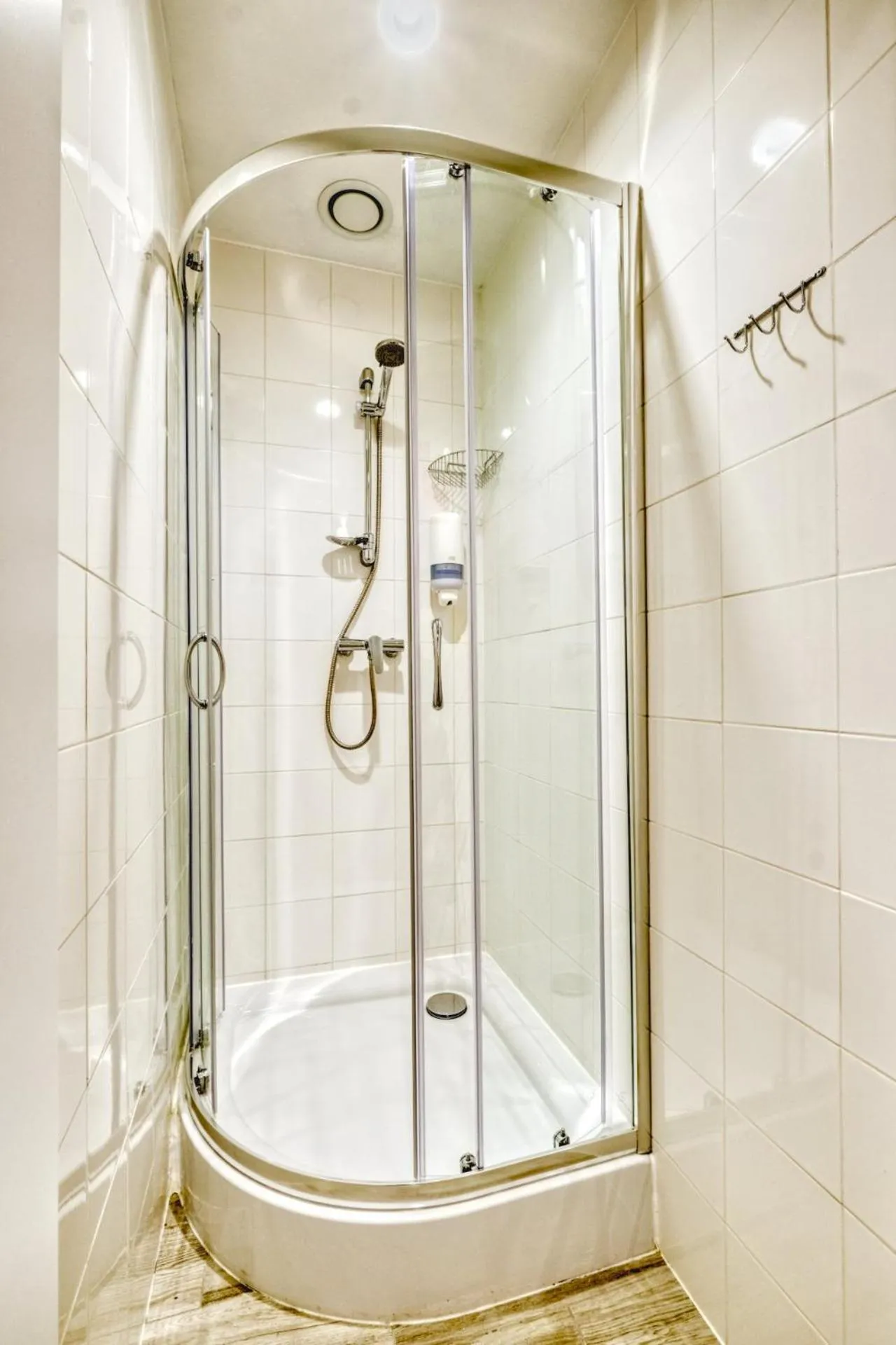 Bathroom in Level Rooms