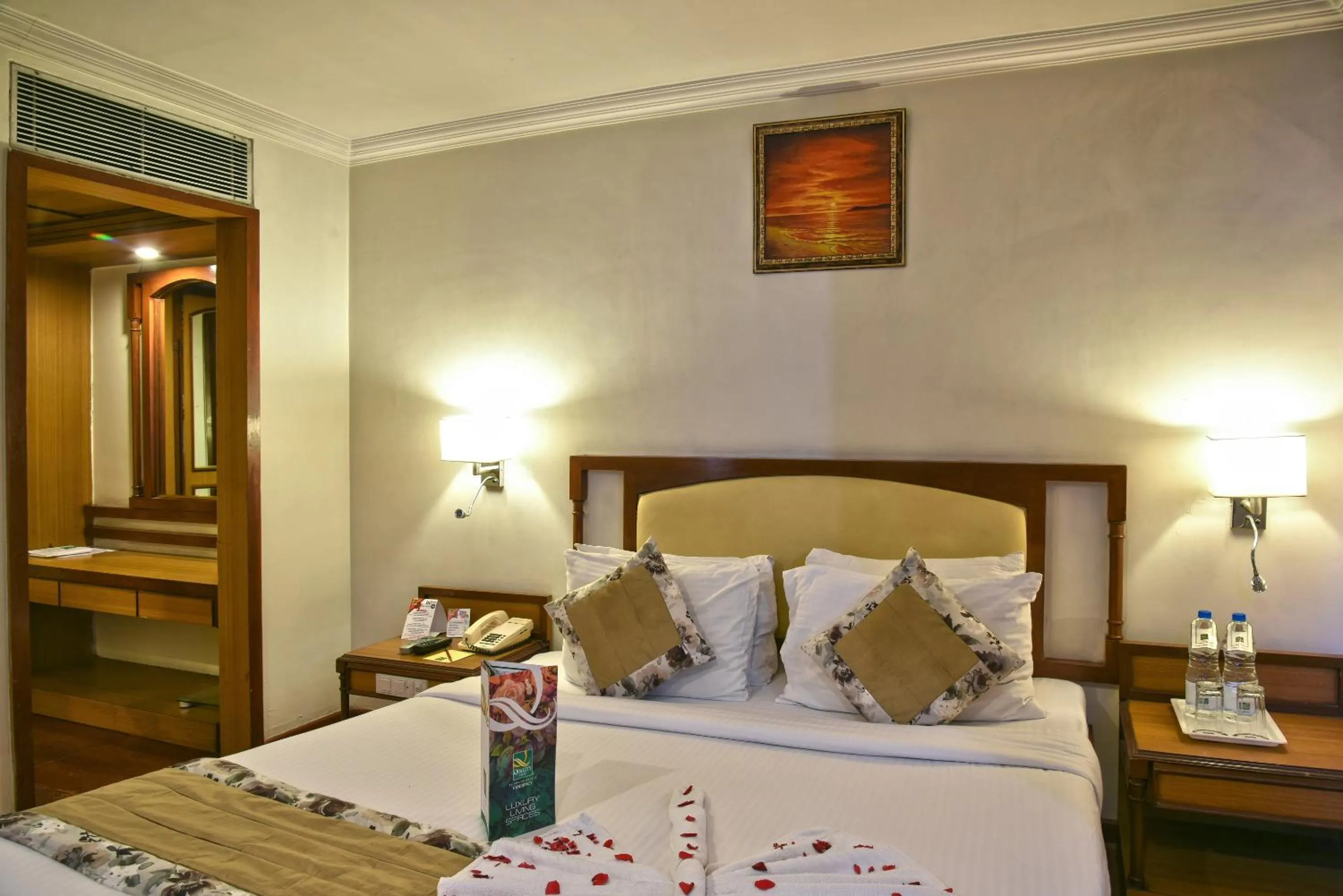 Bedroom in Quality Inn Residency