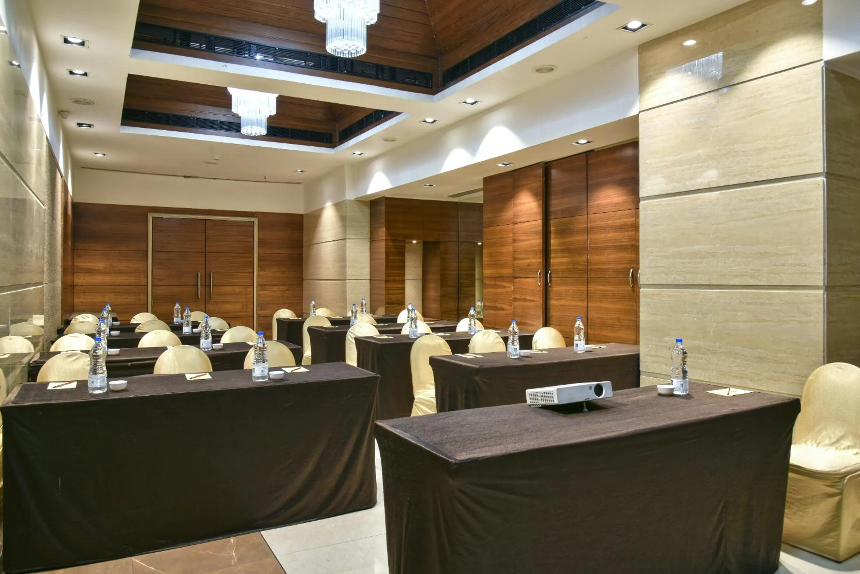 Business facilities in Quality Inn Residency