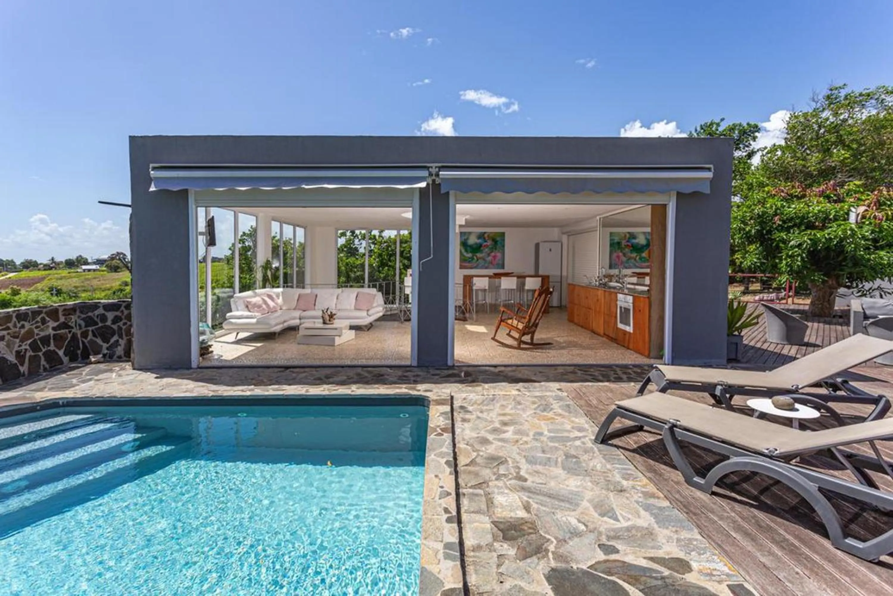 Villa élégante à Sainte-Rose avec piscine privée