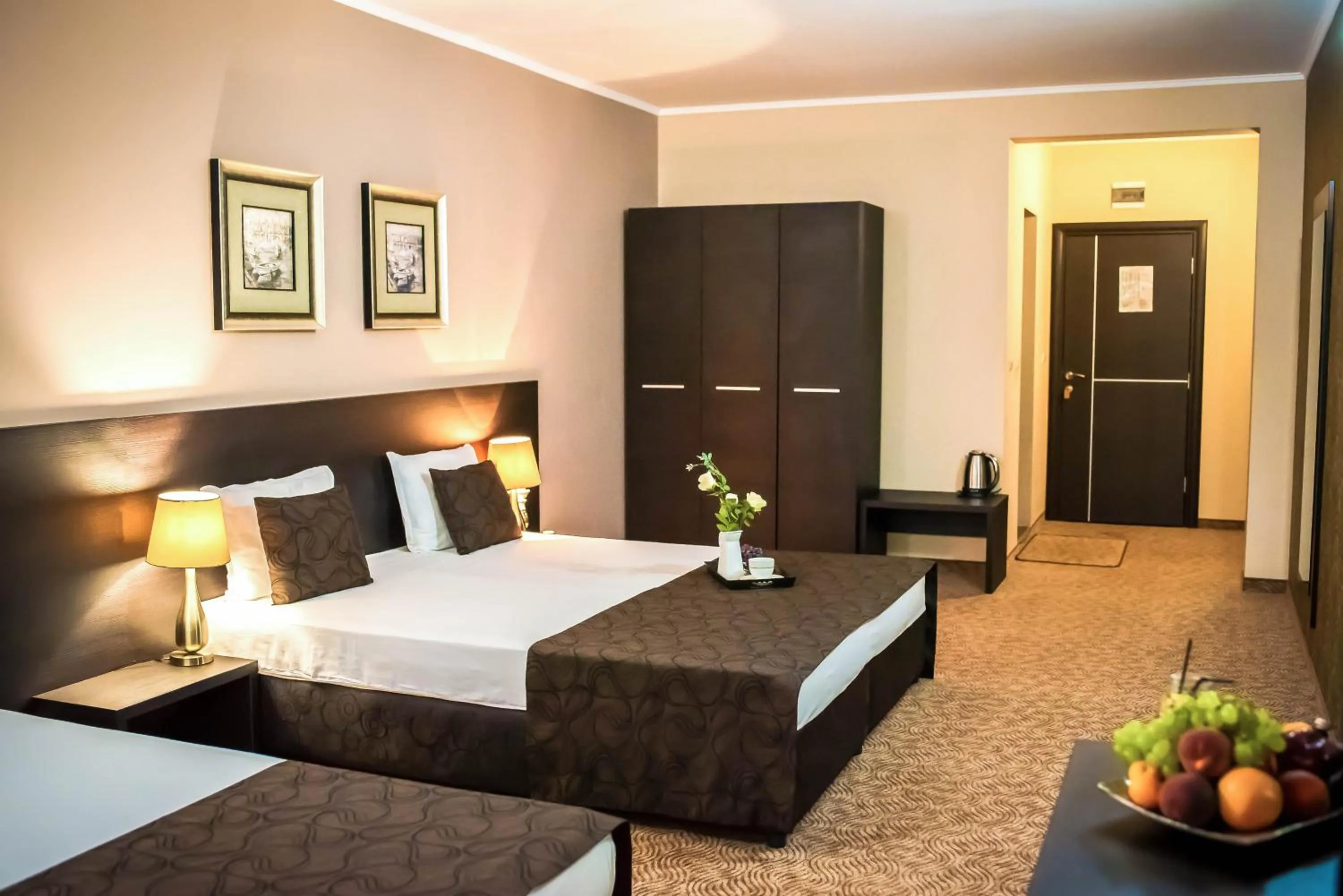 Bed in Central Plaza